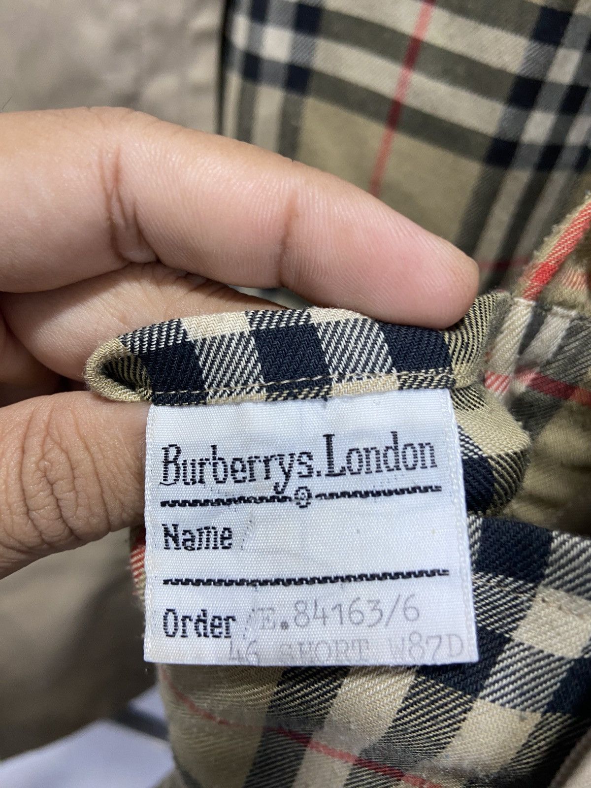 Burberry Vintage Burberrys nova check Trench coat made in England Size US M / EU 48-50 / 2 - 12 Thumbnail