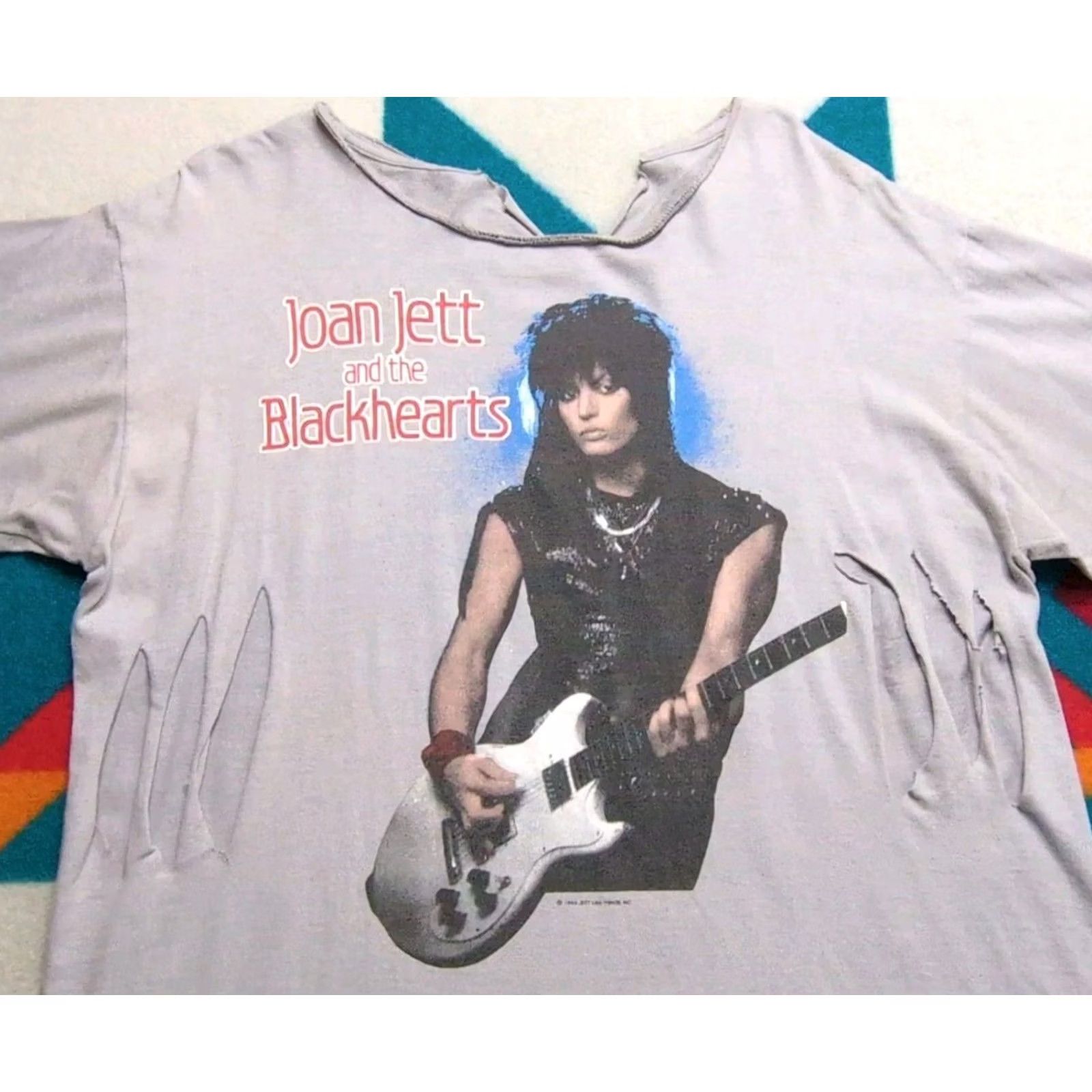 Thrasher VINTAGE Joan Jett And The Black Hearts Shirt Tour 1984 XL Gray Chopped Thrashed Size US XL / EU 56 / 4 - 4 Thumbnail