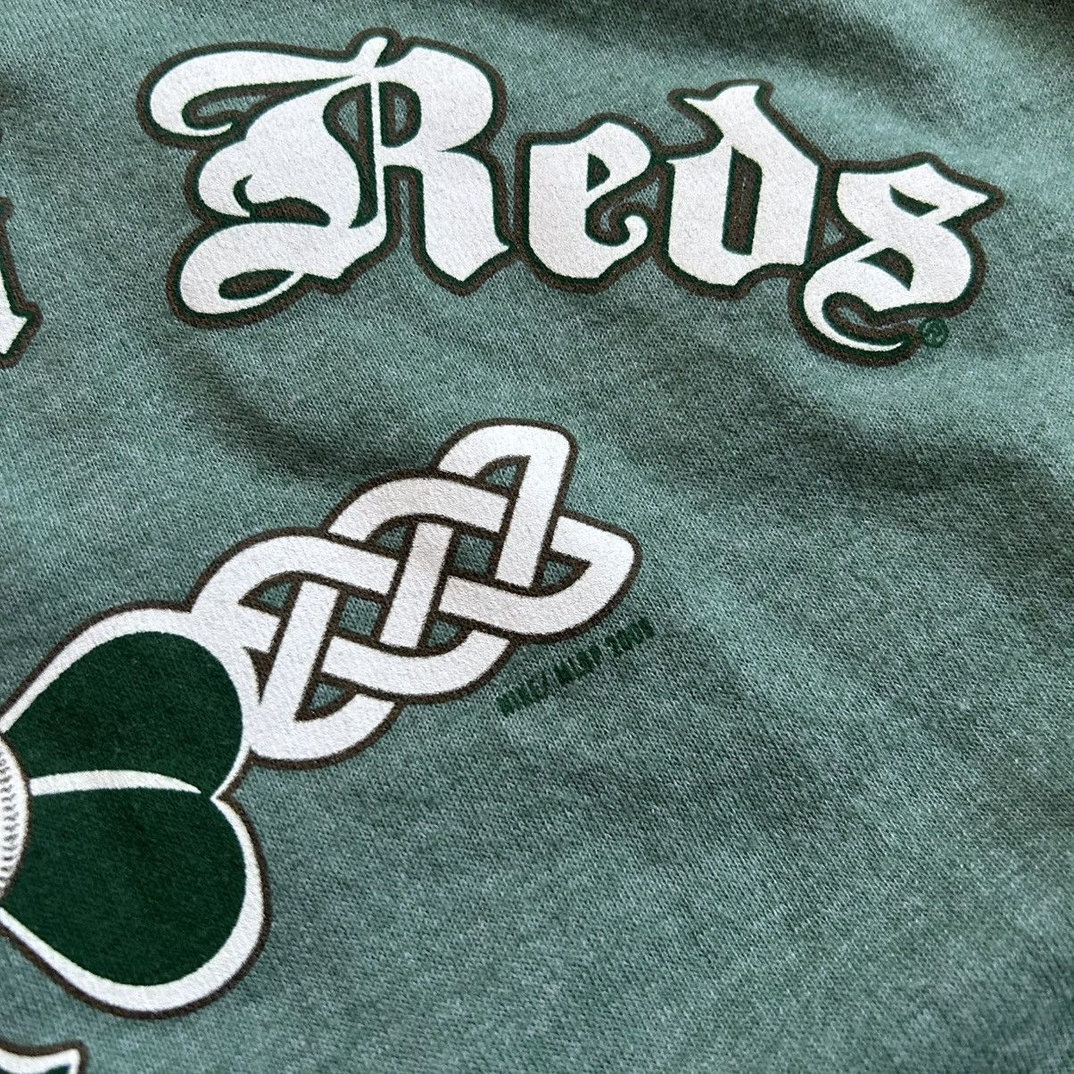 Nike 2008 CiNCiNNATi REDS iRiSH CELTiC HERiTAGE SLUBBY RiNGER TEE Size US XL / EU 56 / 4 - 10 Thumbnail