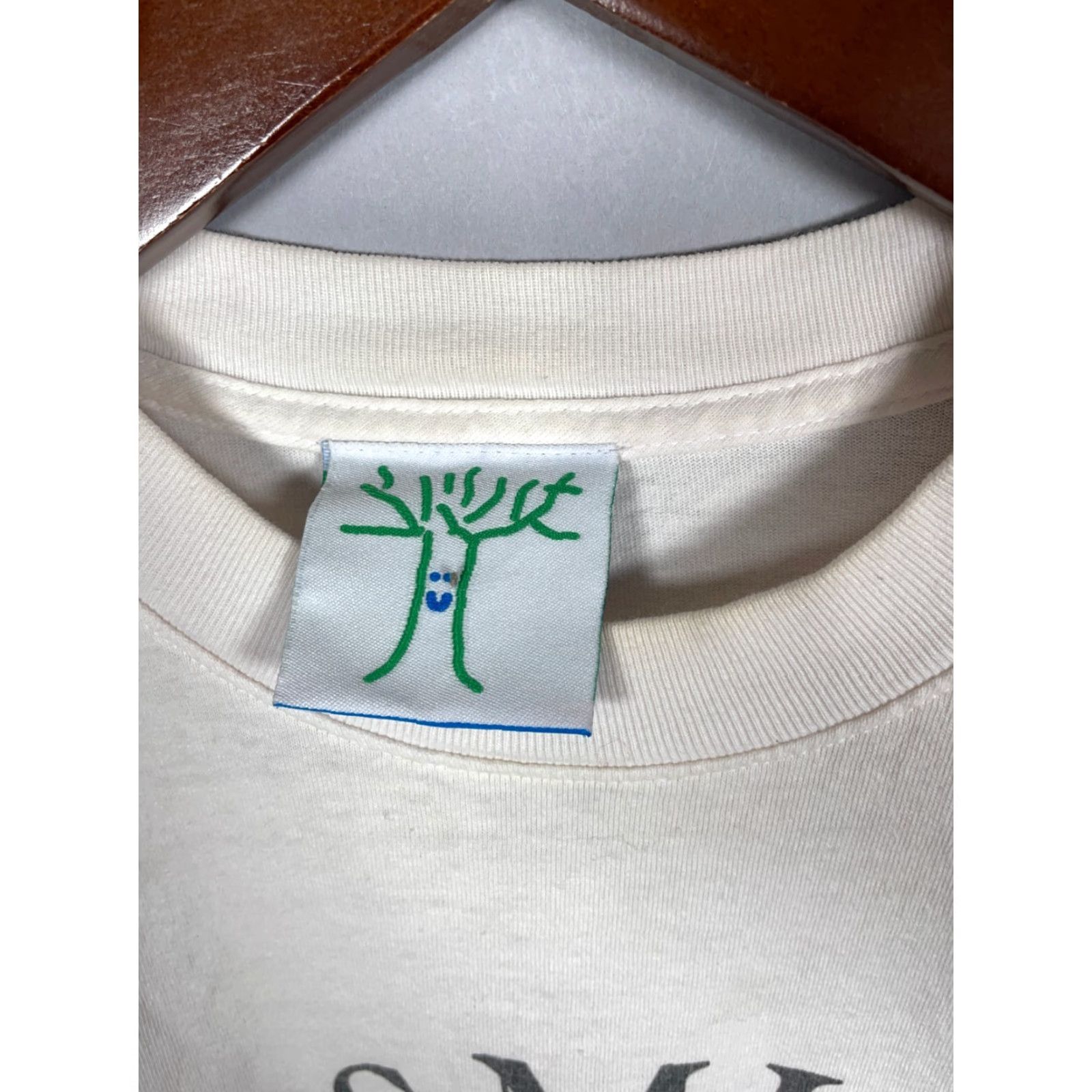 Online Ceramics VINTAGE Online Ceramics Smiling Heart Path Long Sleeve T-Shirt Men Medium White Graphic Print Hippie Fall Spring Summer Winter Size US M / EU 48-50 / 2 - 3 Thumbnail