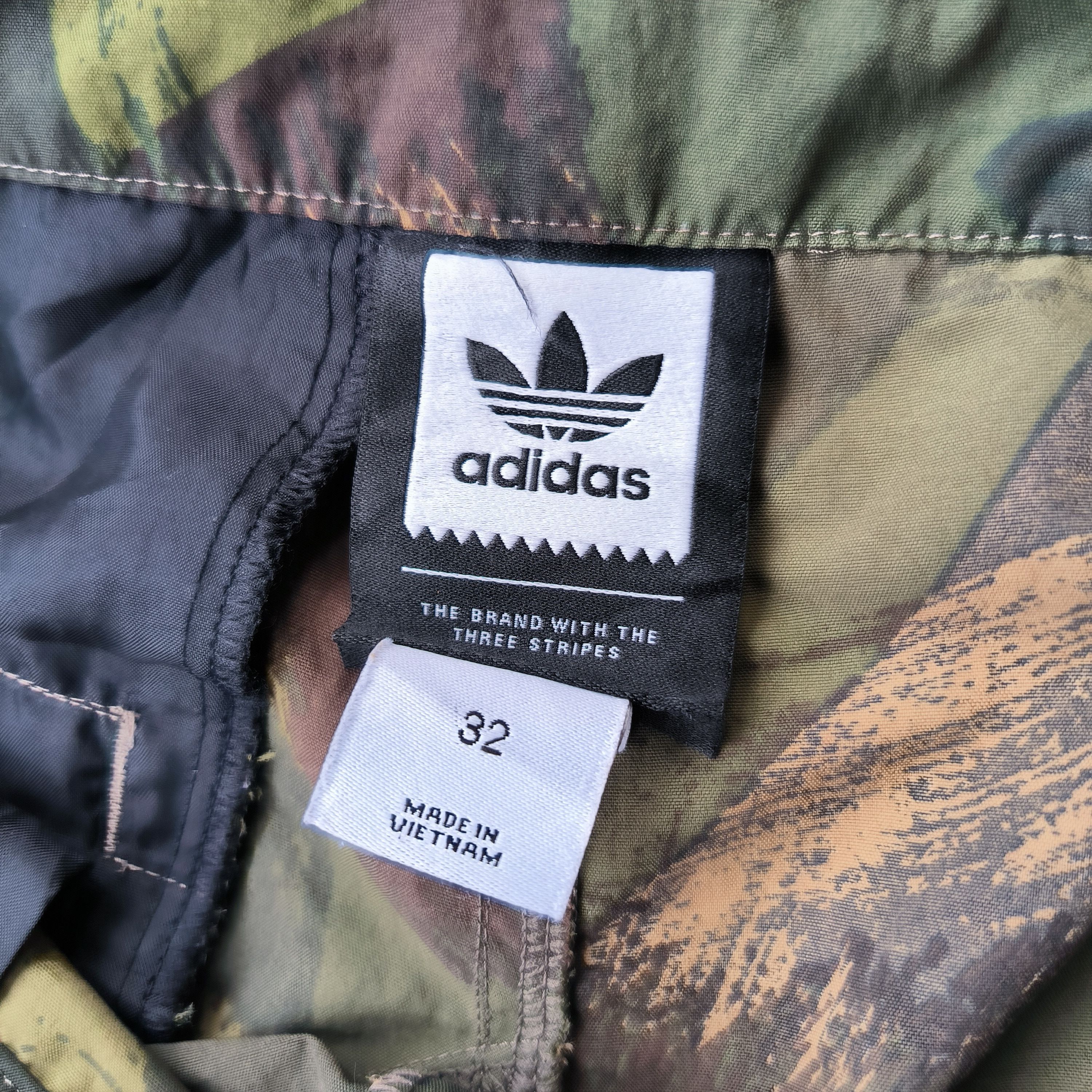 Adidas Adidas SB Camo Cargo Shorts Size US 32 / EU 48 - 5 Thumbnail