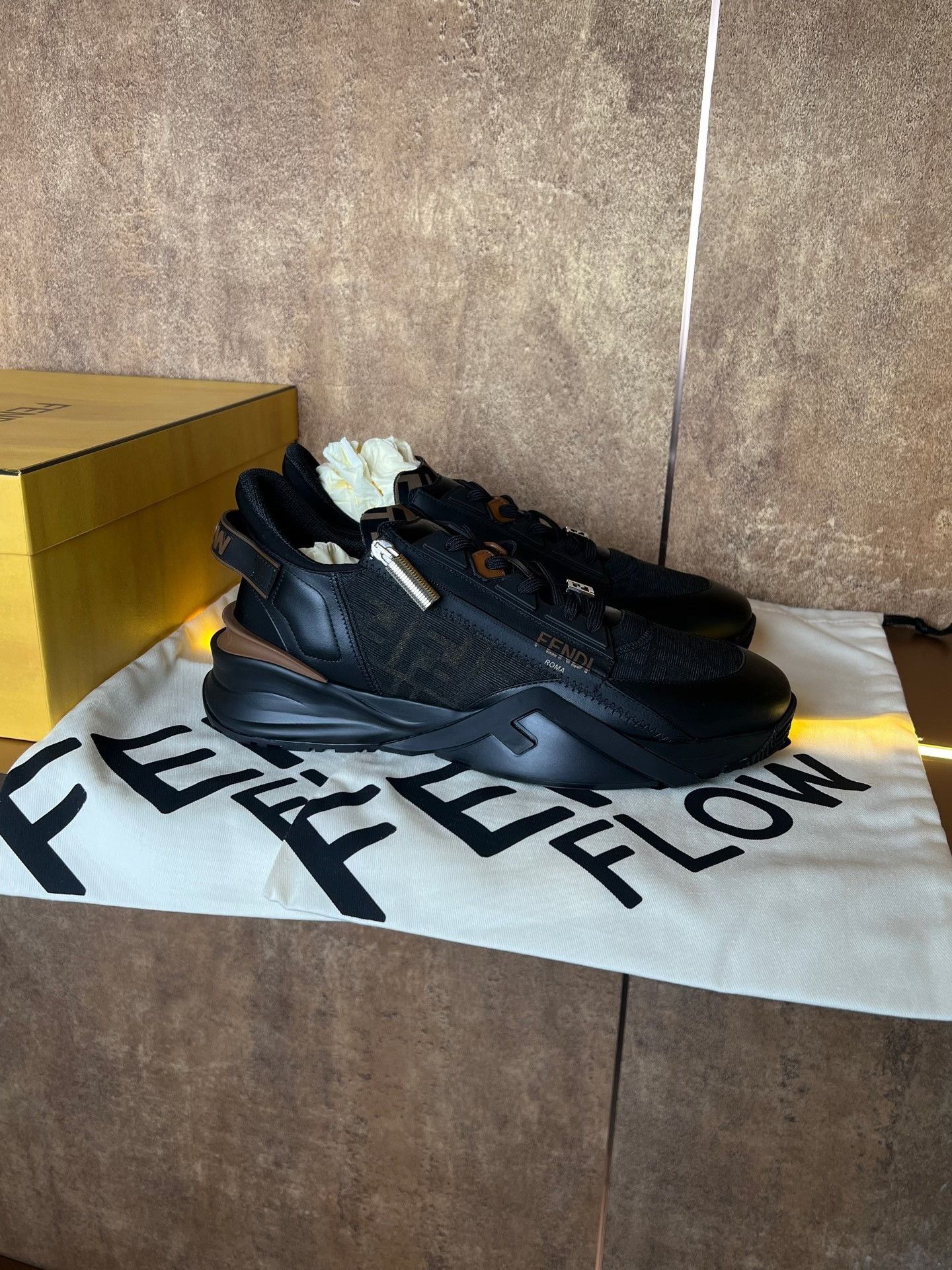 Fendi Fendi FF Monogram Sneakers Size US 11 / EU 44 - 4 Thumbnail