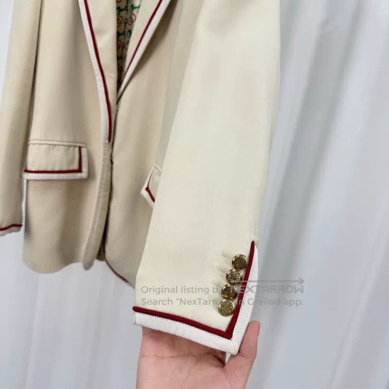 Gucci Gucci The inside is full of printed beige suit jacket Size S / US 4 / IT 40 - 7 Thumbnail