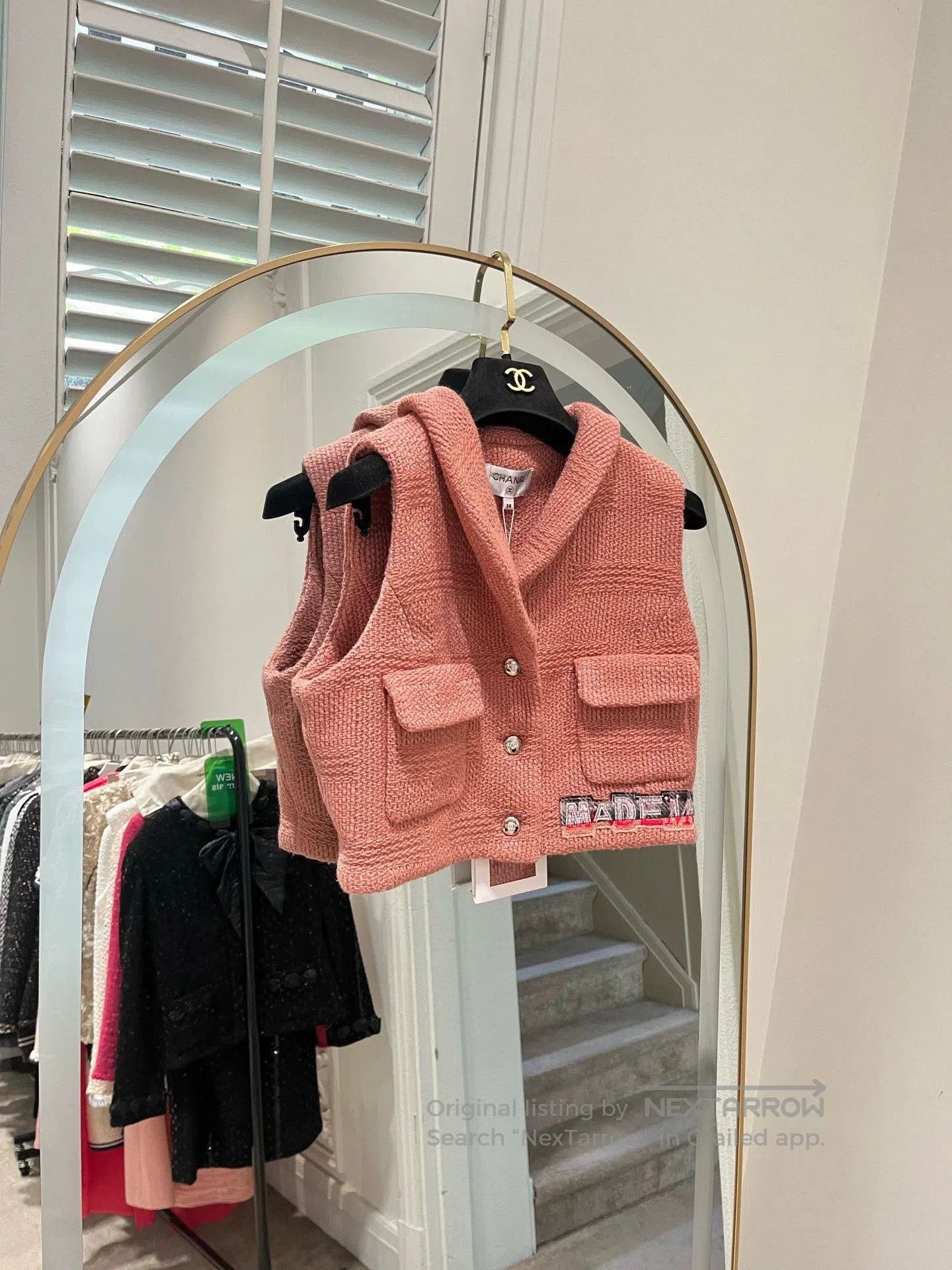 Chanel Chanel 21B Salmon Print Vest FR38. Size US L / EU 52-54 / 3 - 1 Thumbnail