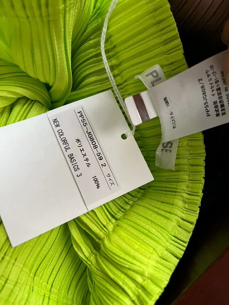 Issey Miyake Issey Miyake size:2 Light green pleated skirt Size 32" / US 10 / IT 46 - 4 Thumbnail