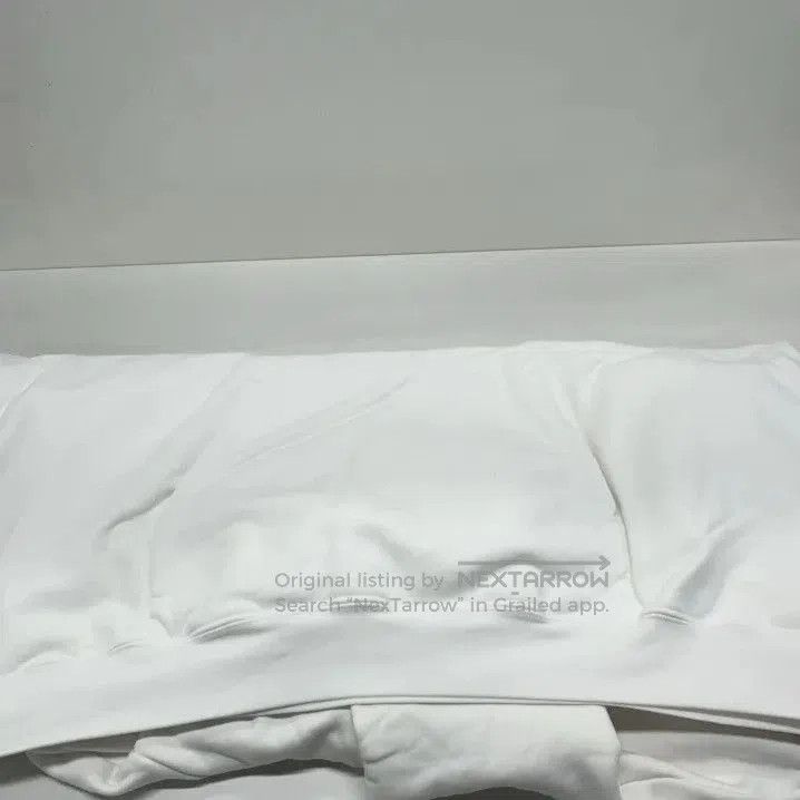Balenciaga Balenciaga White Long Sleeve Hoodie with Prints. Size US M / EU 48-50 / 2 - 4 Thumbnail