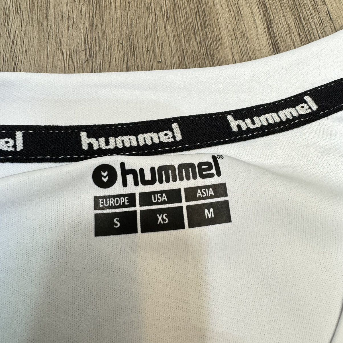 Designer × Hummel Odisha FC 21/22 third away shirt (Bnwt) Size US S / EU 44-46 / 1 - 6 Thumbnail