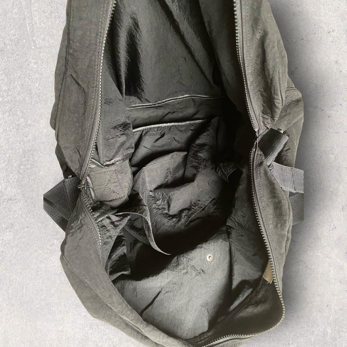Issey Miyake Vintage Logo Nylon Duffle Travel Bag Size ONE SIZE - 6 Thumbnail
