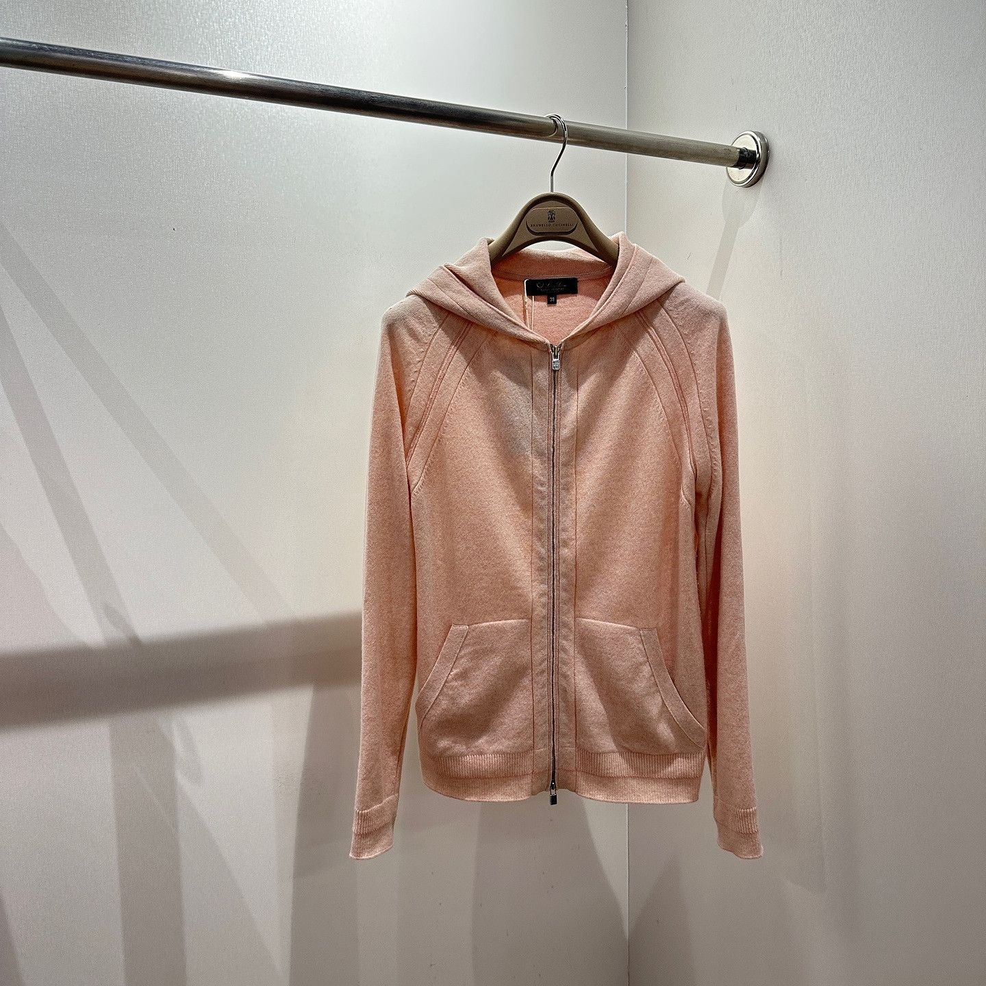 Loro Piana Loro Piana Baby Cashmere Zip Hoodie Size 38 Size XS / US 0-2 / IT 36-38 - 1 Thumbnail