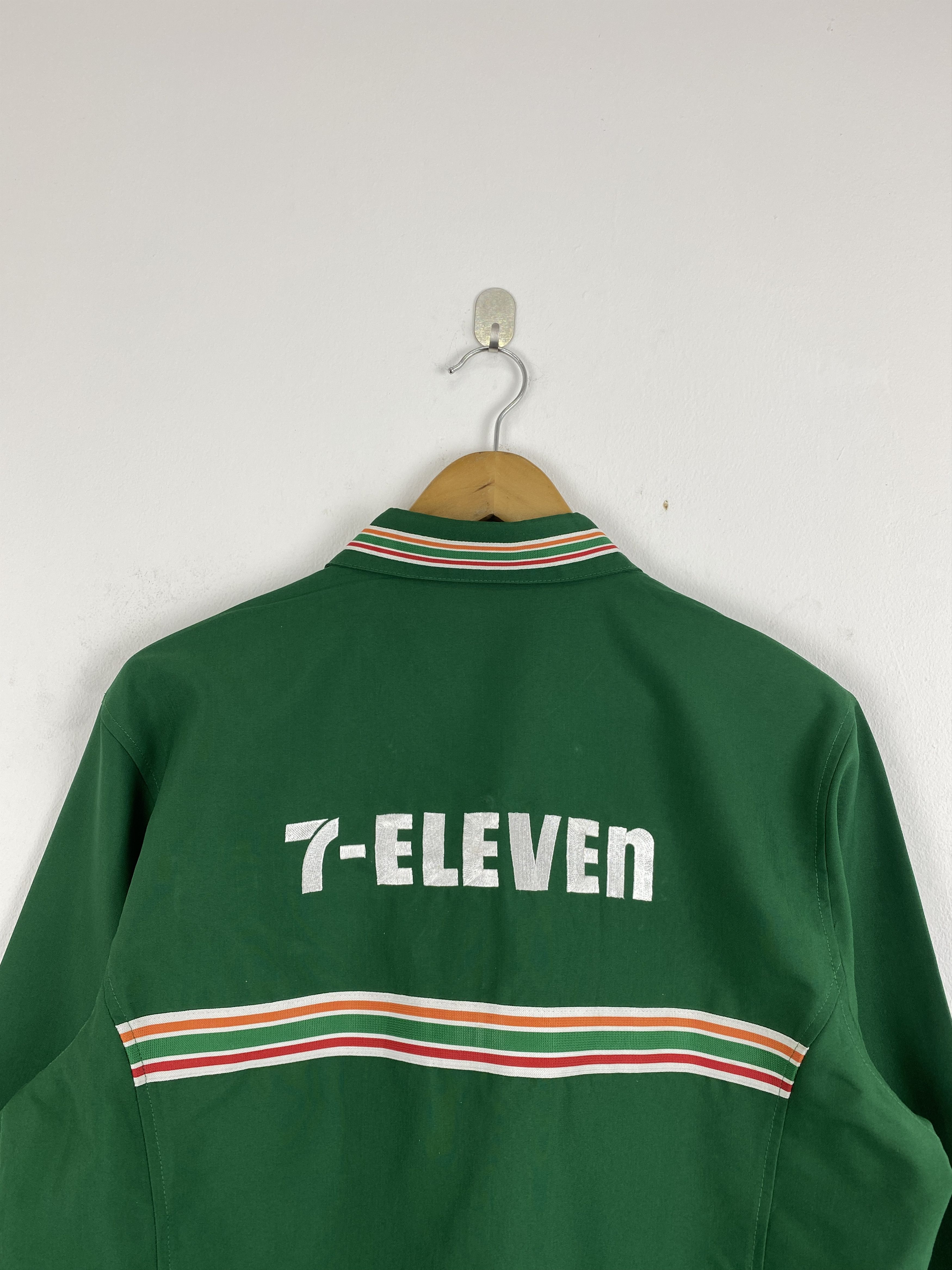 Japanese Brand Vintage 7Eleven Green Uniform Long Sleeve Jacket J2021 Size US L / EU 52-54 / 3 - 4 Thumbnail