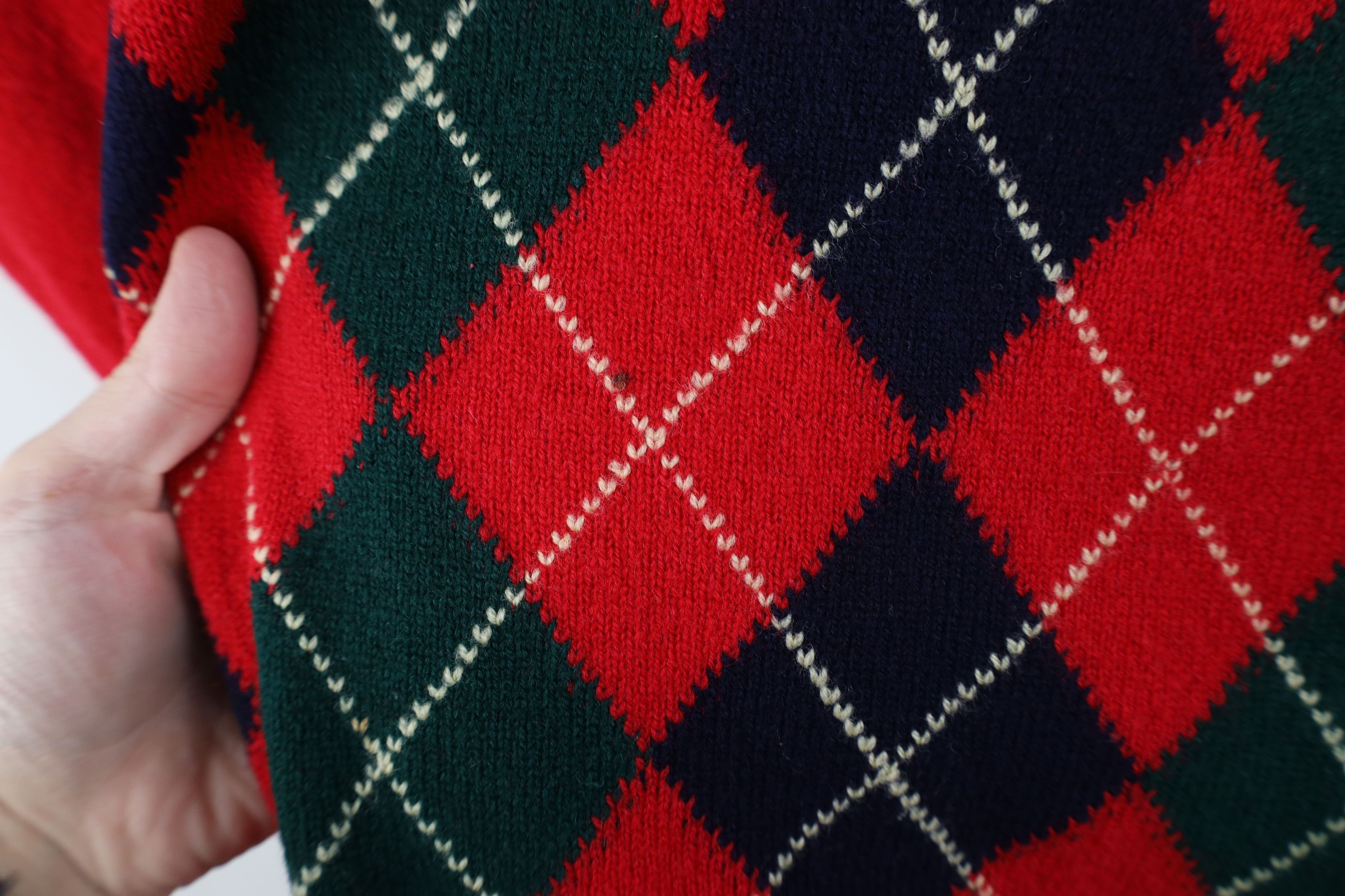 Vintage Vintage 70s Streetwear Knit Argyle Diamond V-Neck Sweater Size US XXL / EU 58 / 5 - 4 Thumbnail