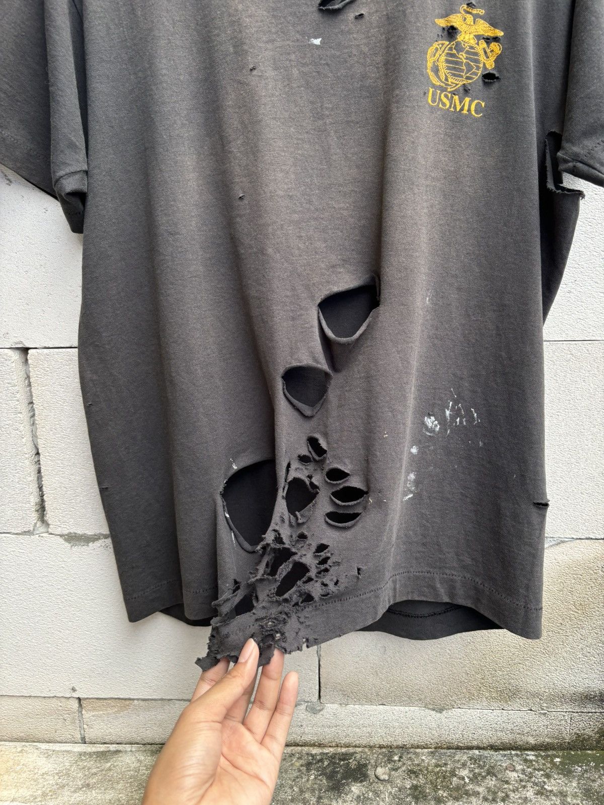 Vintage Thrashed Distressed USMC Faded 90s T Shirt ERD Grunge Size US L / EU 52-54 / 3 - 3 Thumbnail