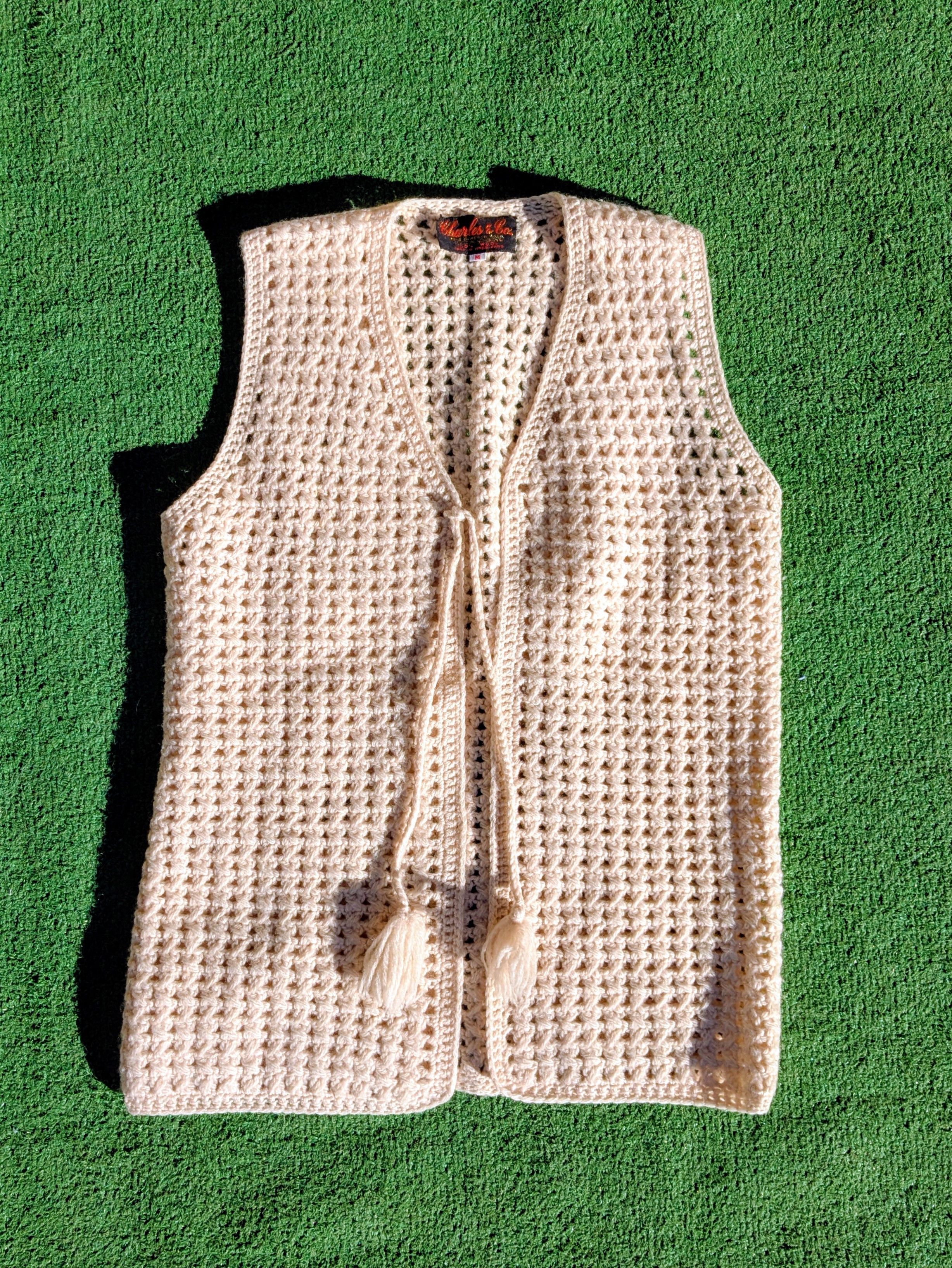 Vintage Vintage Crocheted Ivory Charles & Co Wool Knit 1970's Vest Size M / US 6-8 / IT 42-44 - 5 Thumbnail
