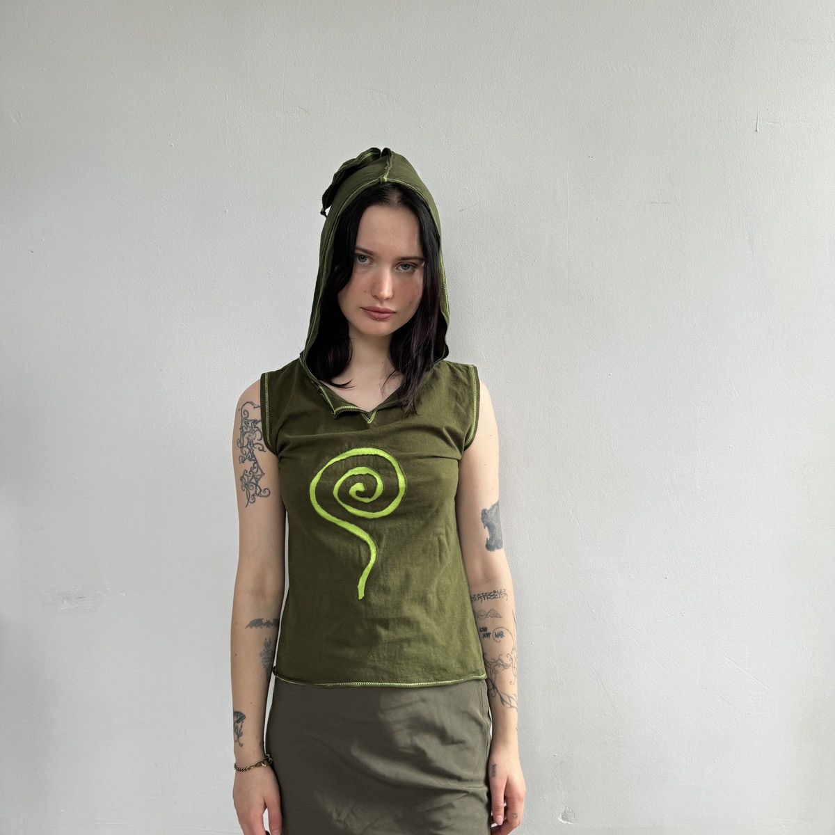 Vintage Vintage Goblin Spiral Fairy Core Hooded Tank Top Size M / US 6-8 / IT 42-44 - 1 Thumbnail