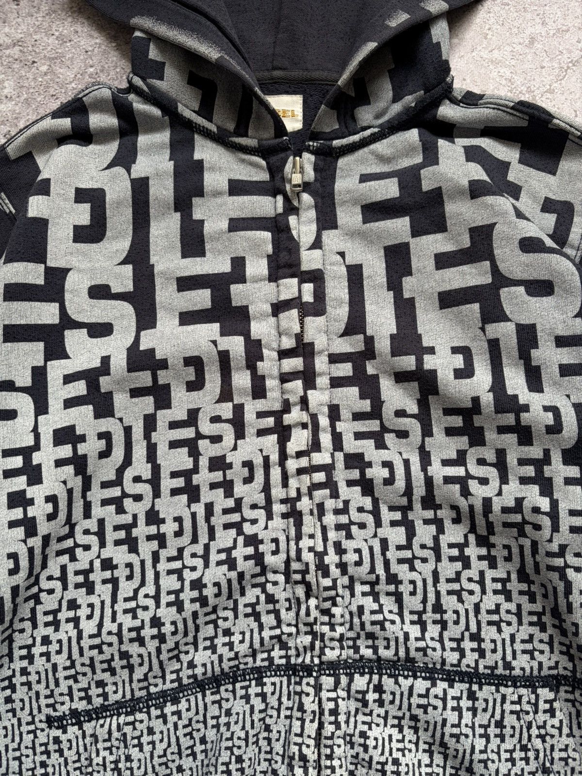 Diesel Diesel Monogram Logo Vintage Hoodie Size US M / EU 48-50 / 2 - 4 Thumbnail