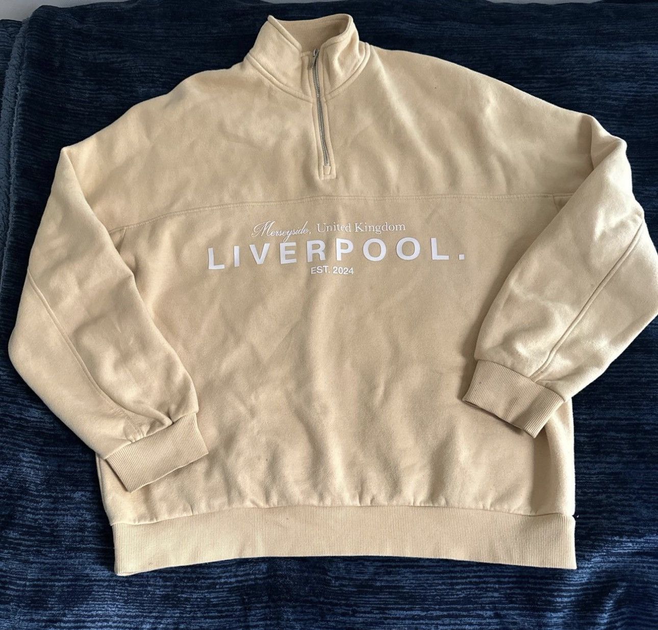 Bershka Beige “Liverpool EST. 2024” Half-Zip Sweatshirt Size L / US 10 / IT 46 - 1 Thumbnail