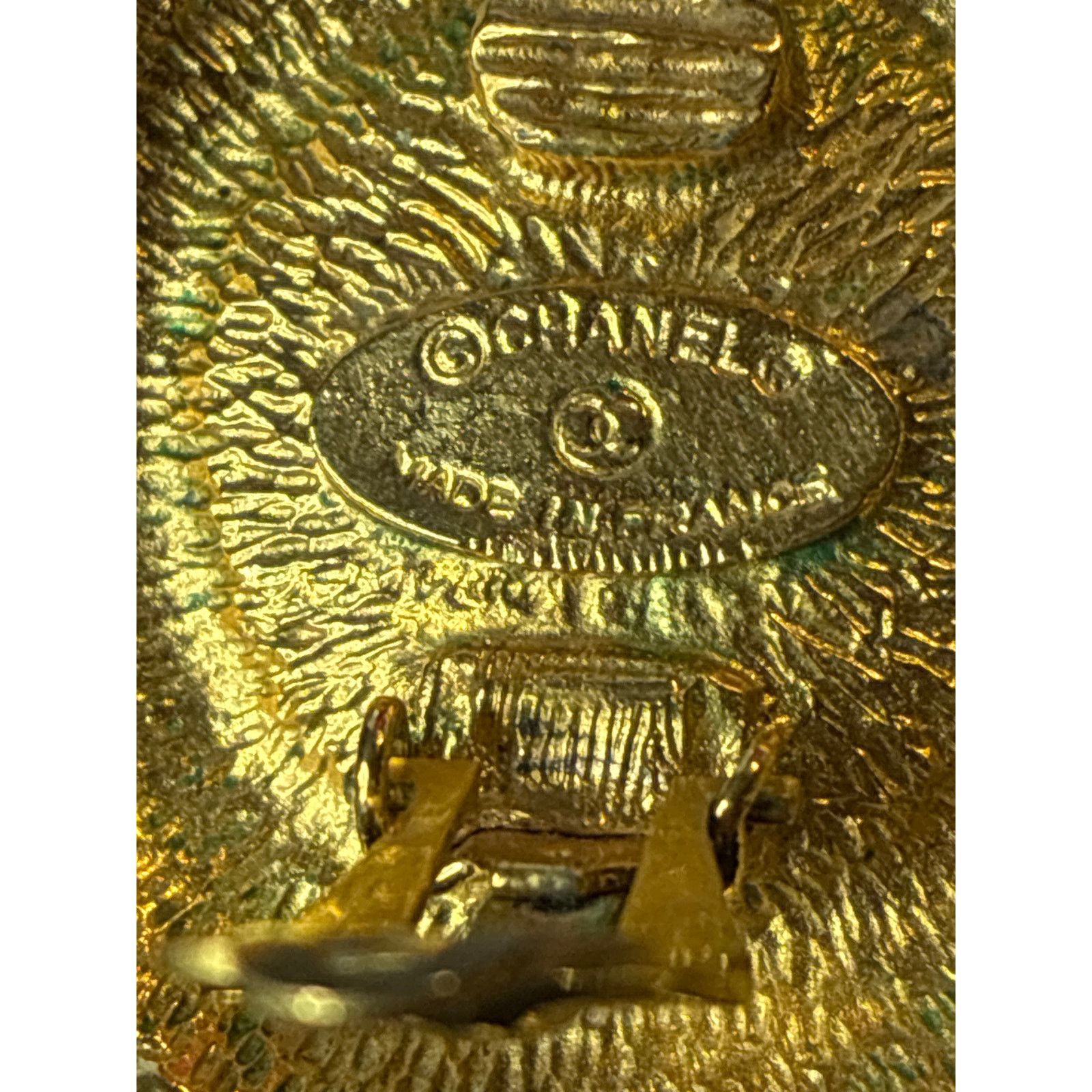 Chanel Chanel Gold Tone Rope Border Clip-On Earrings -as is Size ONE SIZE - 5 Thumbnail