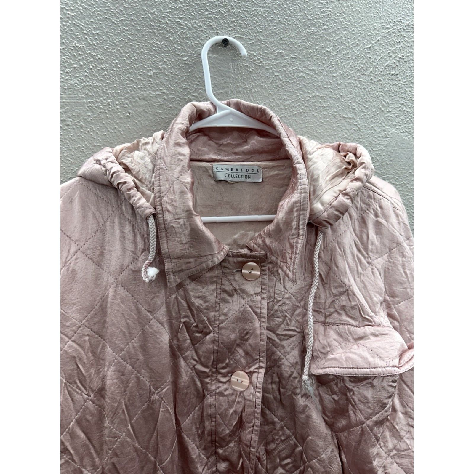 Vintage VINTAGE Cambridge Collection Womens Jacket Size Medium Pink Button Up Hooded Silky Size M / US 6-8 / IT 42-44 - 2 Thumbnail
