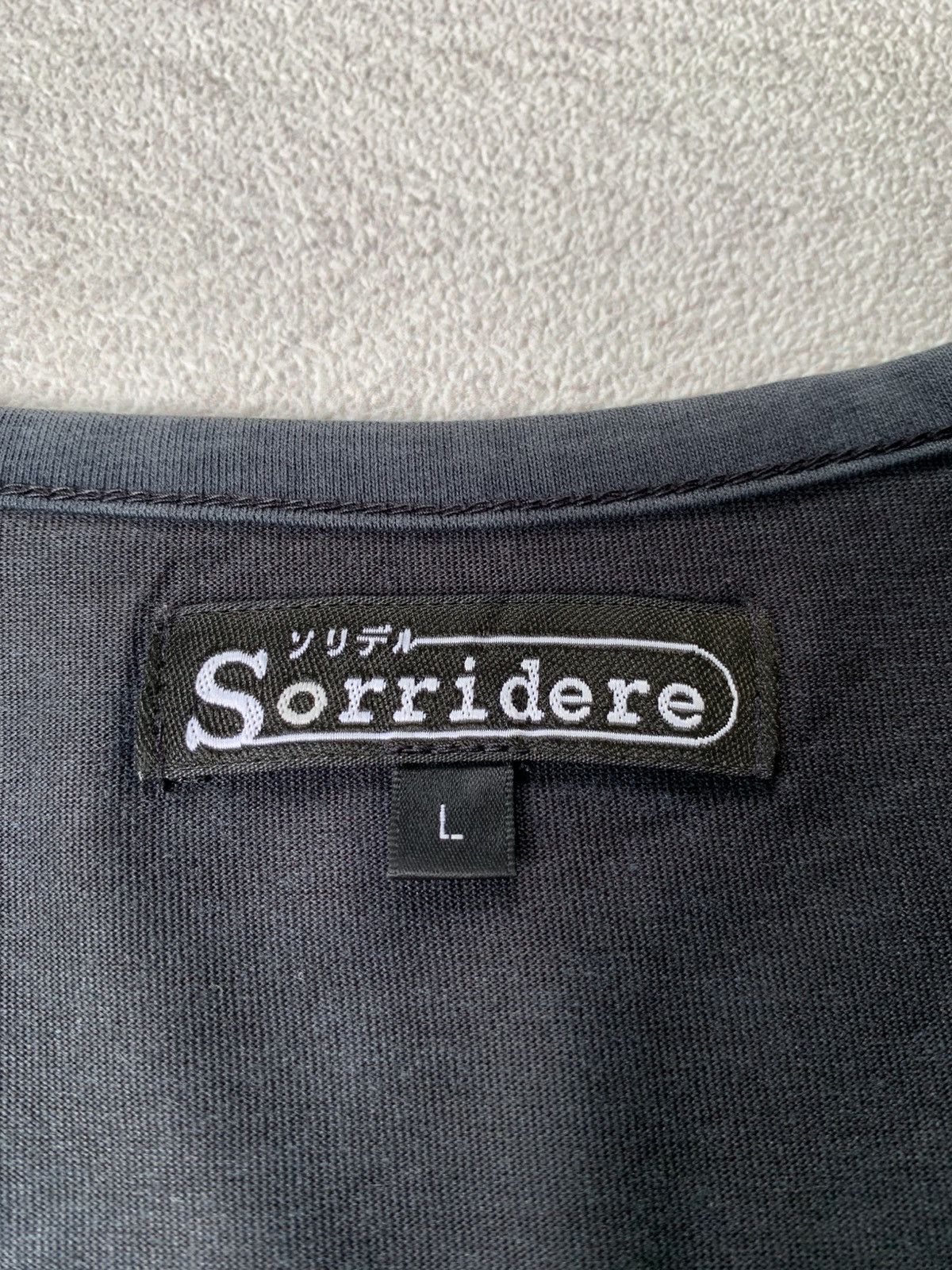 14th Addiction 2000s Sorridere Cross V-neck Tshirt Size US L / EU 52-54 / 3 - 3 Thumbnail
