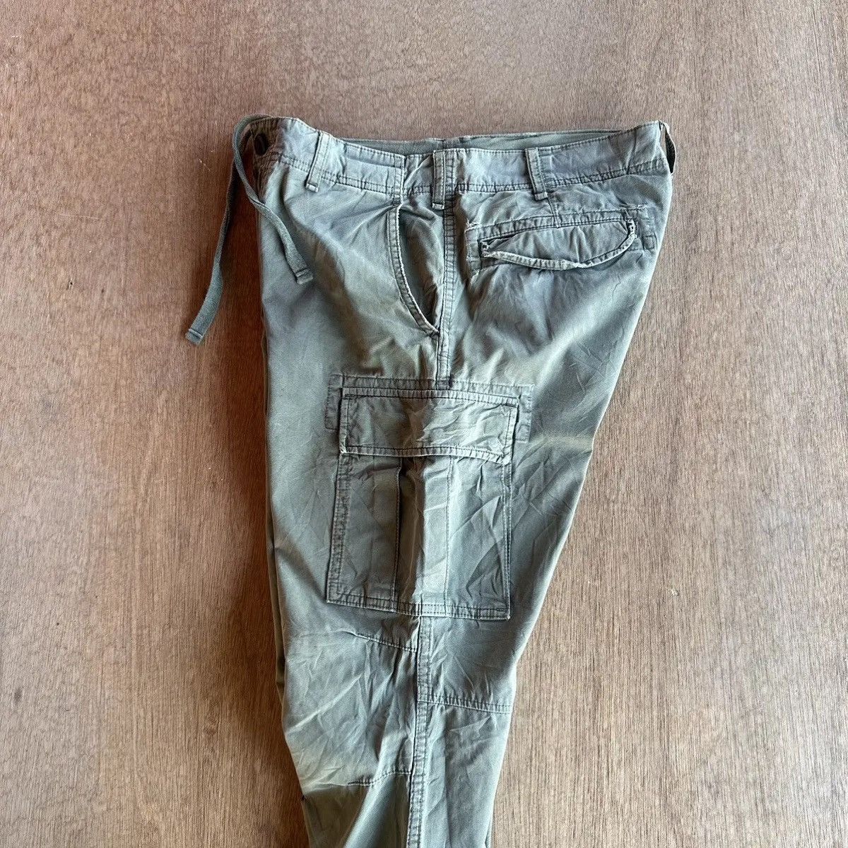 Uniqlo UNIQLO Utility Tactical Japanese Multi Cargo Pants Size M Size US 32 / EU 48 - 10 Thumbnail