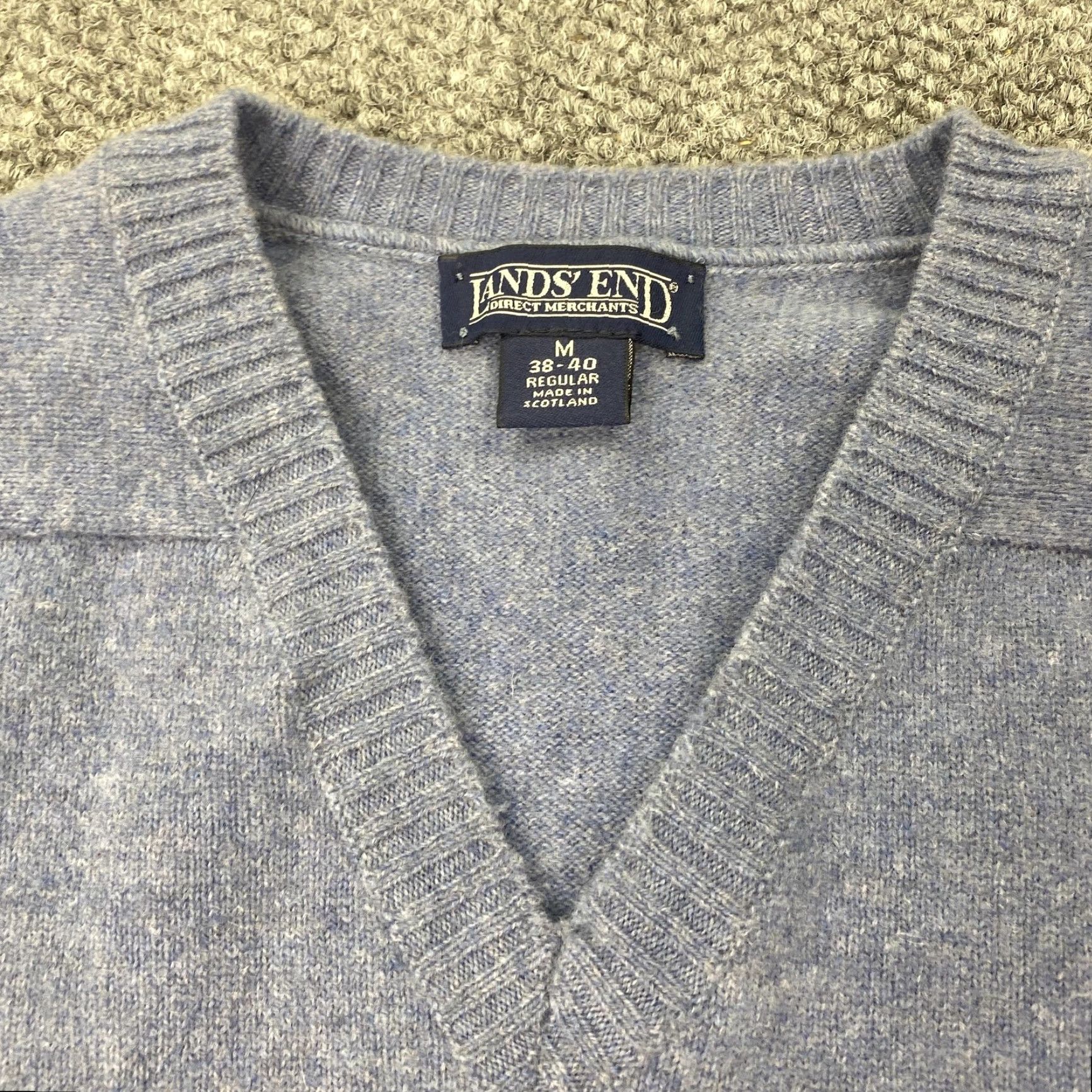 Lands' End VINTAGE Lands' End Sweater Shirt Mens Medium Blue Heather V-Neck Lambswool Made in Scotland Mens Size US M / EU 48-50 / 2 - 2 Thumbnail