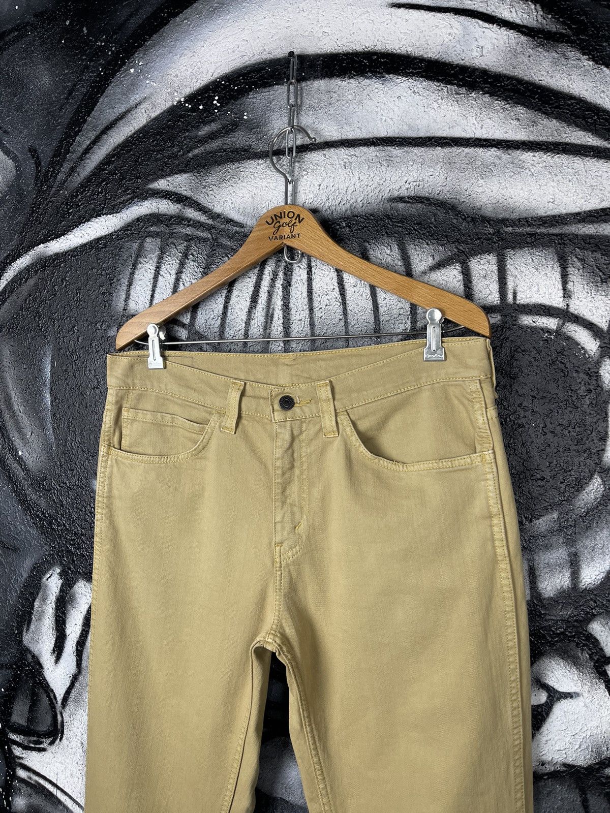 Levi's Levi’s 511 Black Tab R Beige Jeans Men’s Size W34 L32 Size US 34 / EU 50 - 7 Thumbnail
