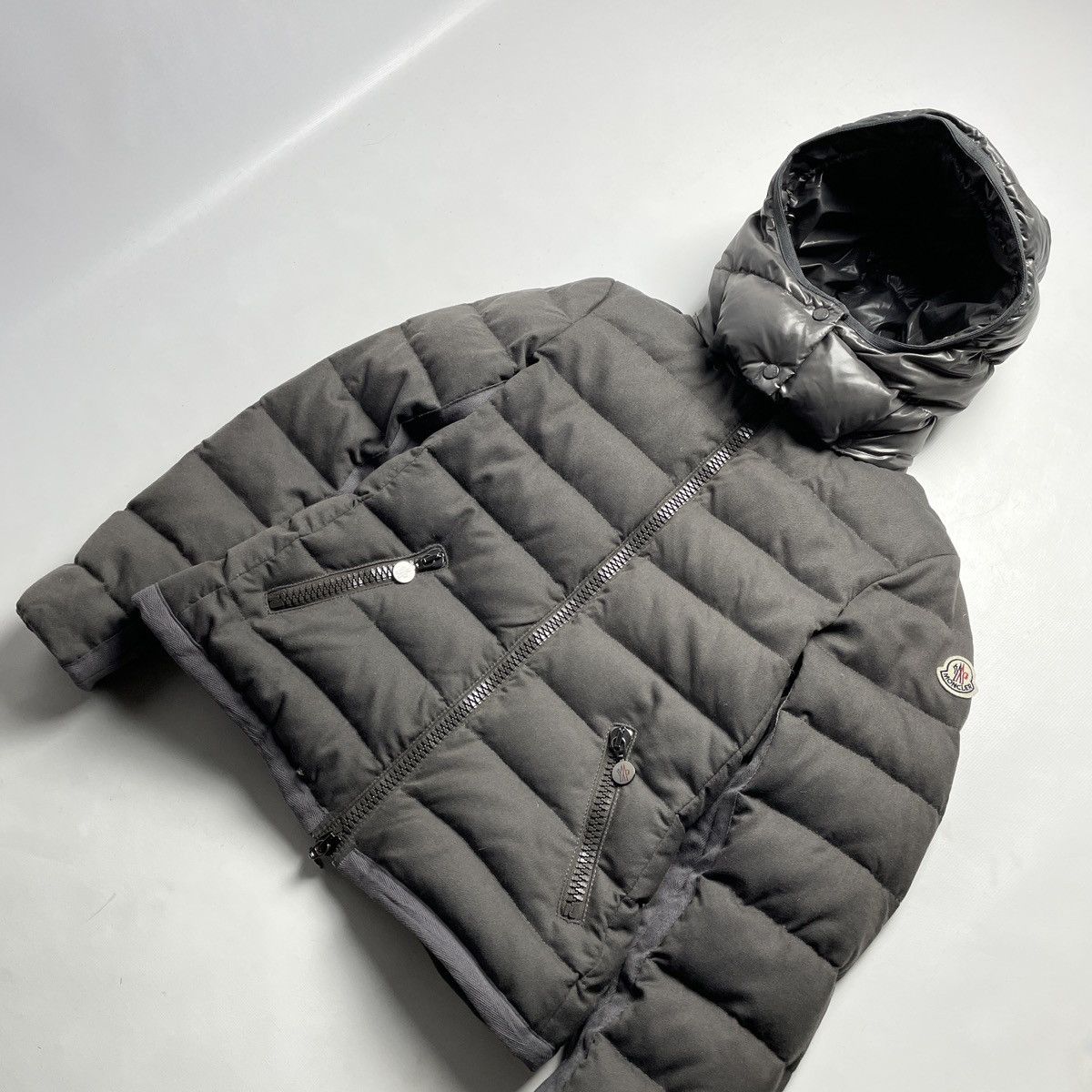 Moncler × Vintage MONCLER Astere Giubbotto Gray Hooded Down Puffer