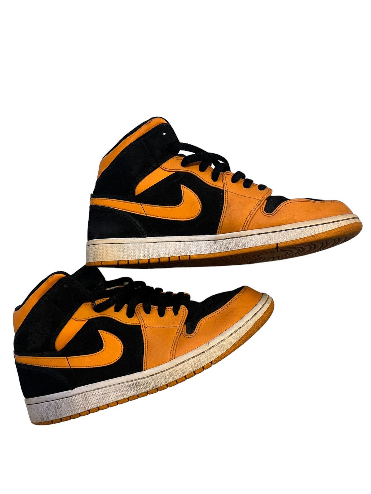 Nike JORDAN 1 MID BLACK ORANGE PEEL - SAIL Size US 10 / EU 43 - 3 Thumbnail