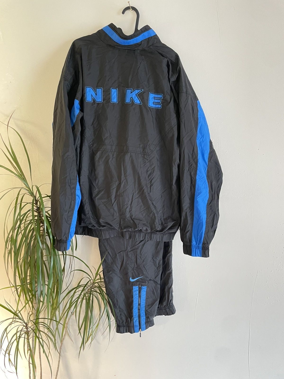 Nike Vintage Nike Tracksuit Jacket And Pants 90s Swoosh Y2K Size US M / EU 48-50 / 2 - 1 Thumbnail