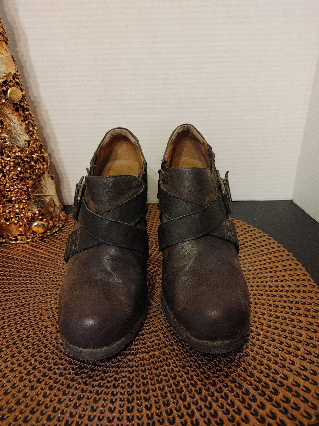Crown Cap Crown Vintage Leather Ankle Bootie Size 10M Size US 10 / IT 40 - 2 Thumbnail