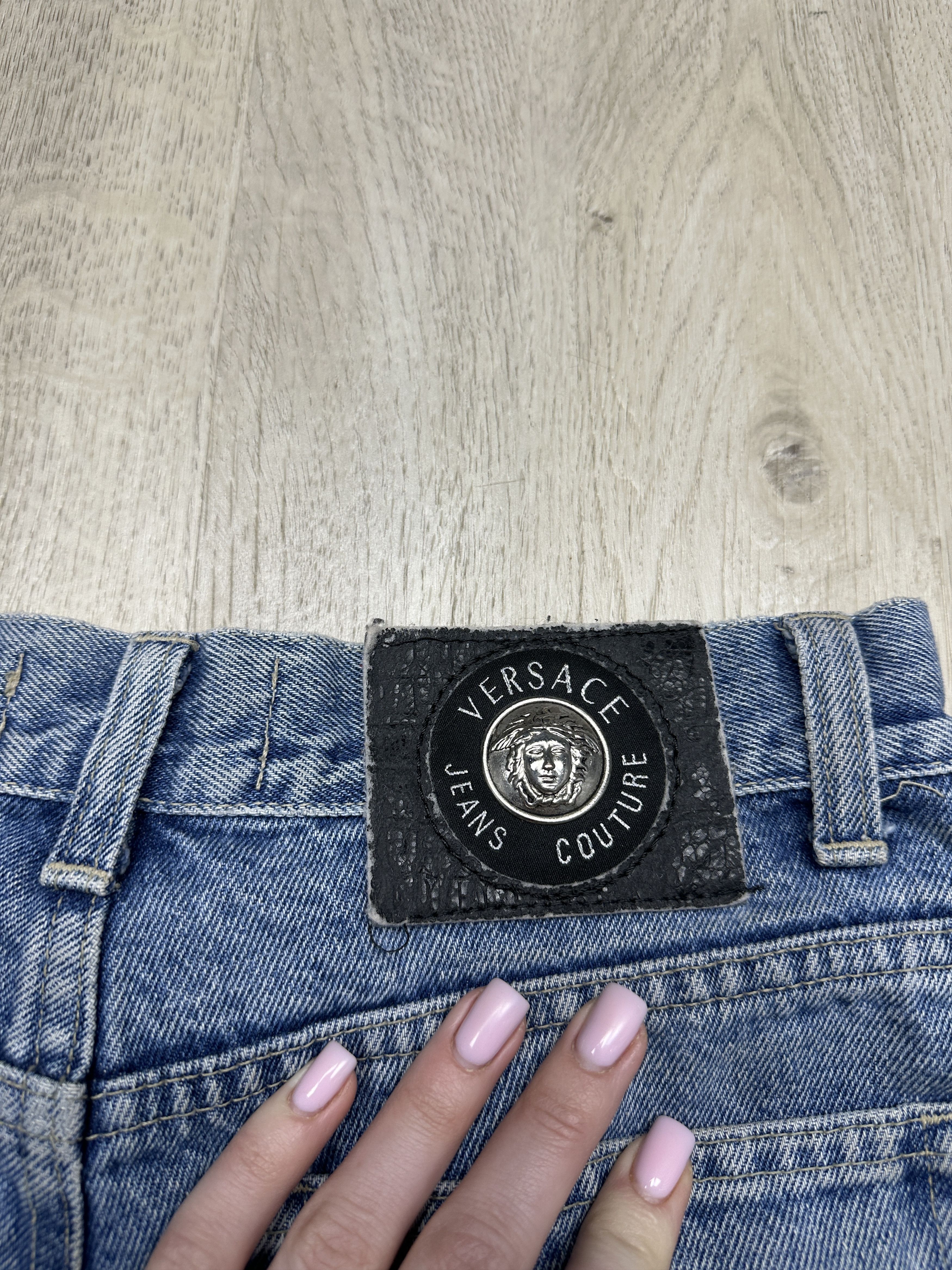 Versace Versace 90s Vintage Denim Shorts Cropped Pants Size 30" / US 8 / IT 44 - 3 Thumbnail