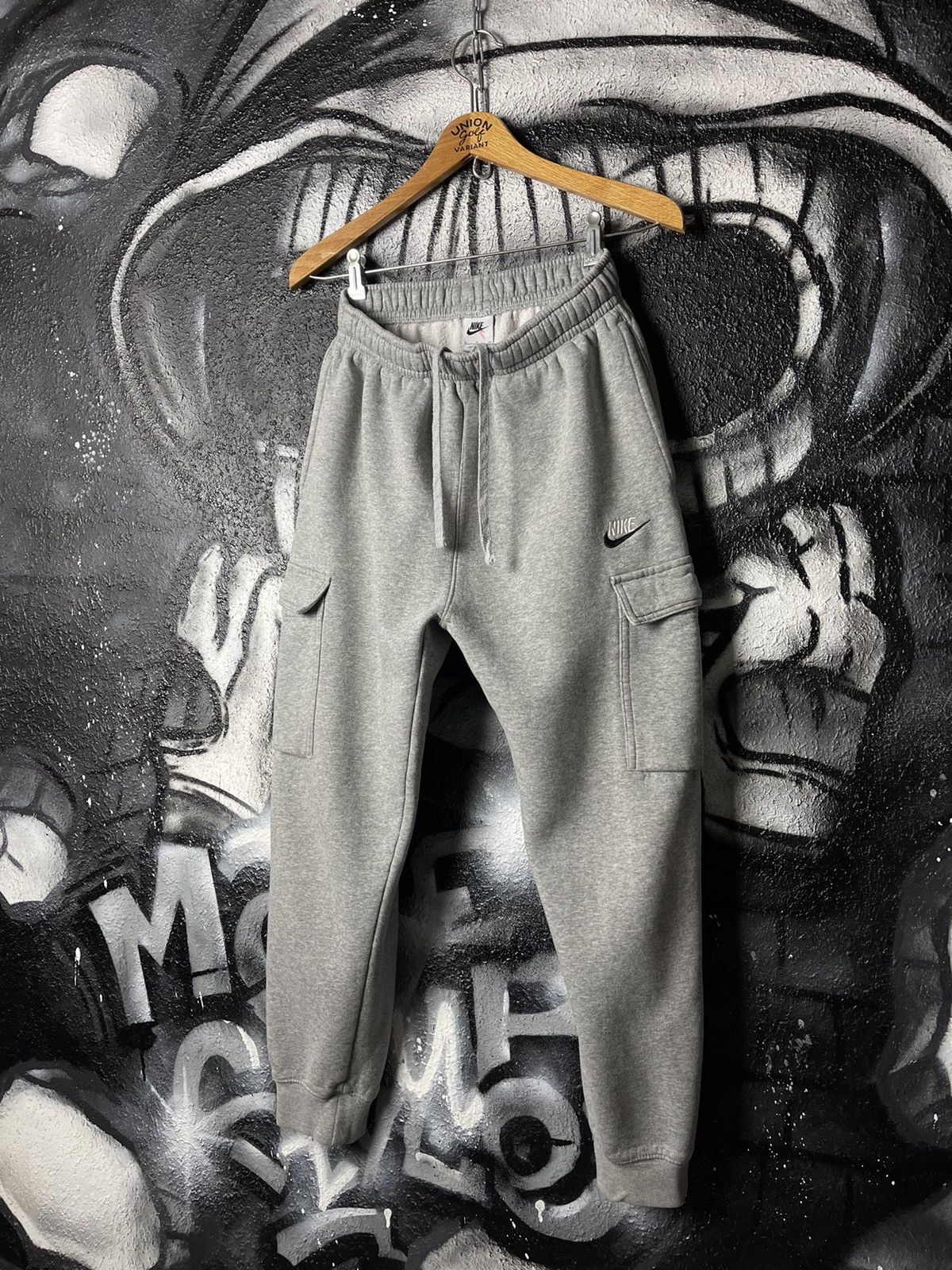Japanese Brand Nike Y2K Grey Cotton Cargo Pants Men’s Size Small Size US 30 / EU 46 - 1 Thumbnail