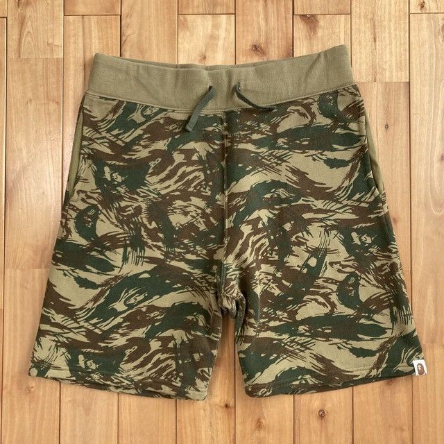 Bape BAPE CAMO Sweat Shorts a bathing ape NIGO ★size L Size US 34 / EU 50 - 1 Thumbnail