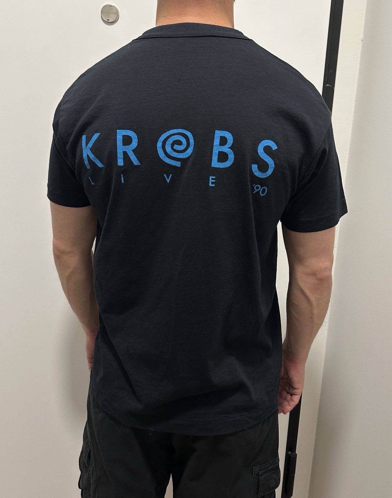 Vintage Vintage 1990s Poul Krebs Fri Som Forar Danish Pop Rock Shirt Size US L / EU 52-54 / 3 - 2 Thumbnail