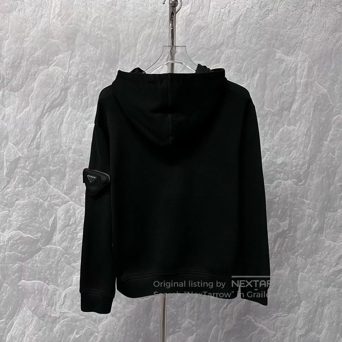 Prada prada black hooded sweatshirt with triangle logo. Size XS / US 0-2 / IT 36-38 - 4 Thumbnail