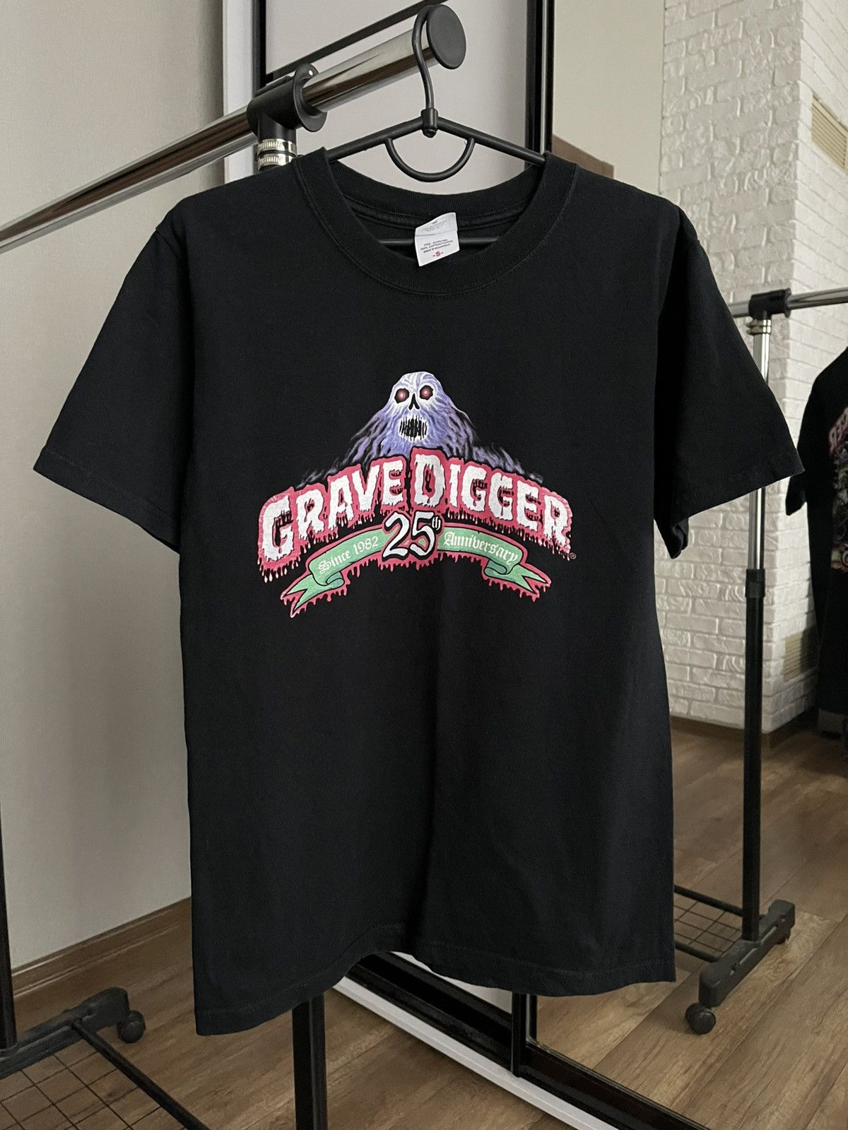 Vintage 2006 Grave Digger Monster Truck Vintage T-Shirt Tee Size US S / EU 44-46 / 1 - 6 Thumbnail