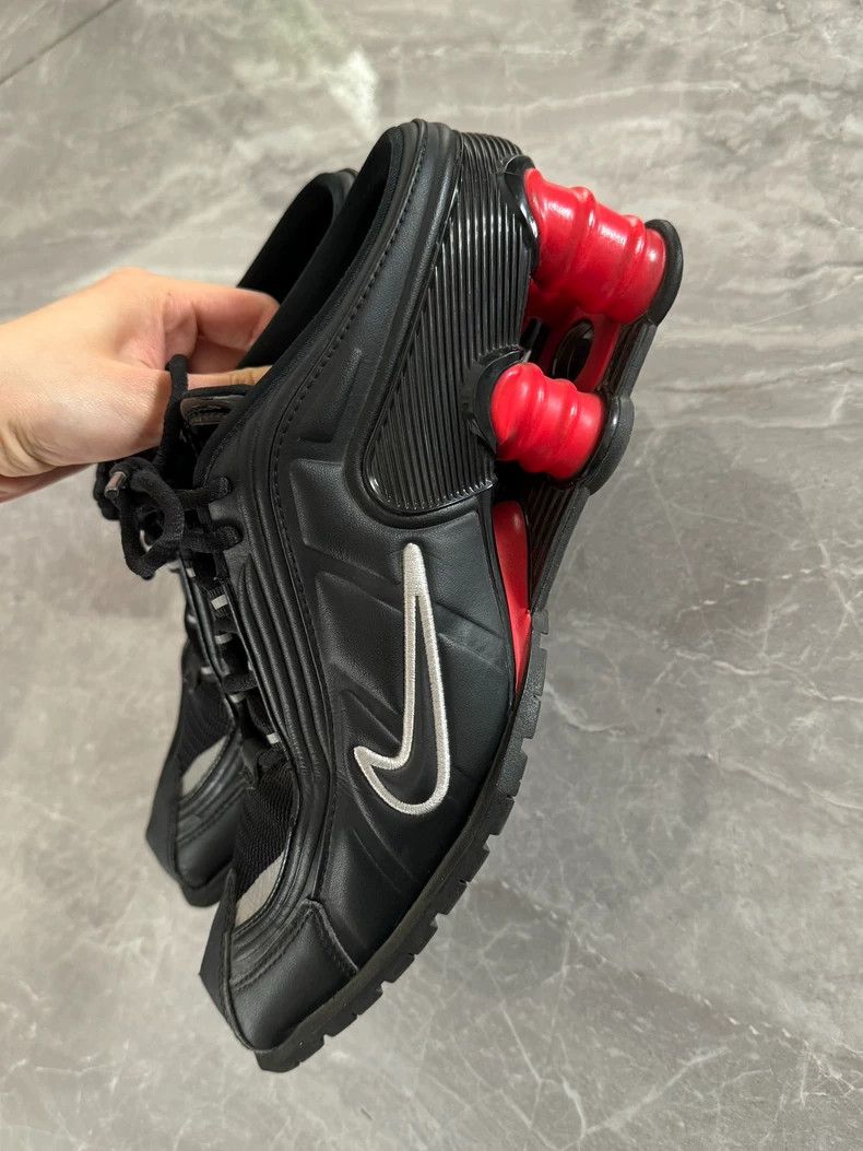 Martine Rose Martine Rose Nike Shox R4 Co branded Low cut Casual Runnin Size US 7.5 / IT 37.5 - 4 Thumbnail