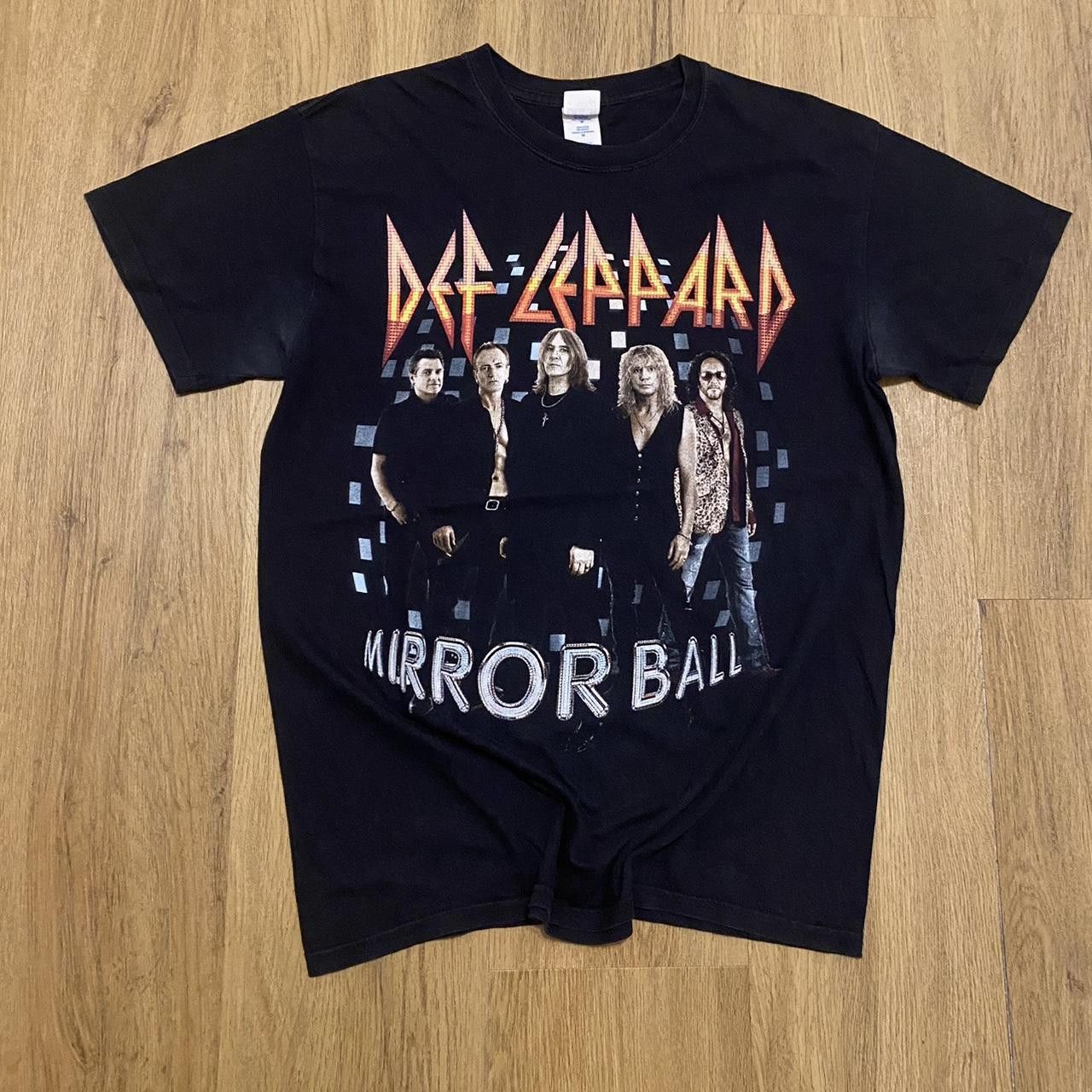 Gildan 2011 Def Leppard Mirror Ball black t-shirt - heavy Size US M / EU 48-50 / 2 - 1 Thumbnail