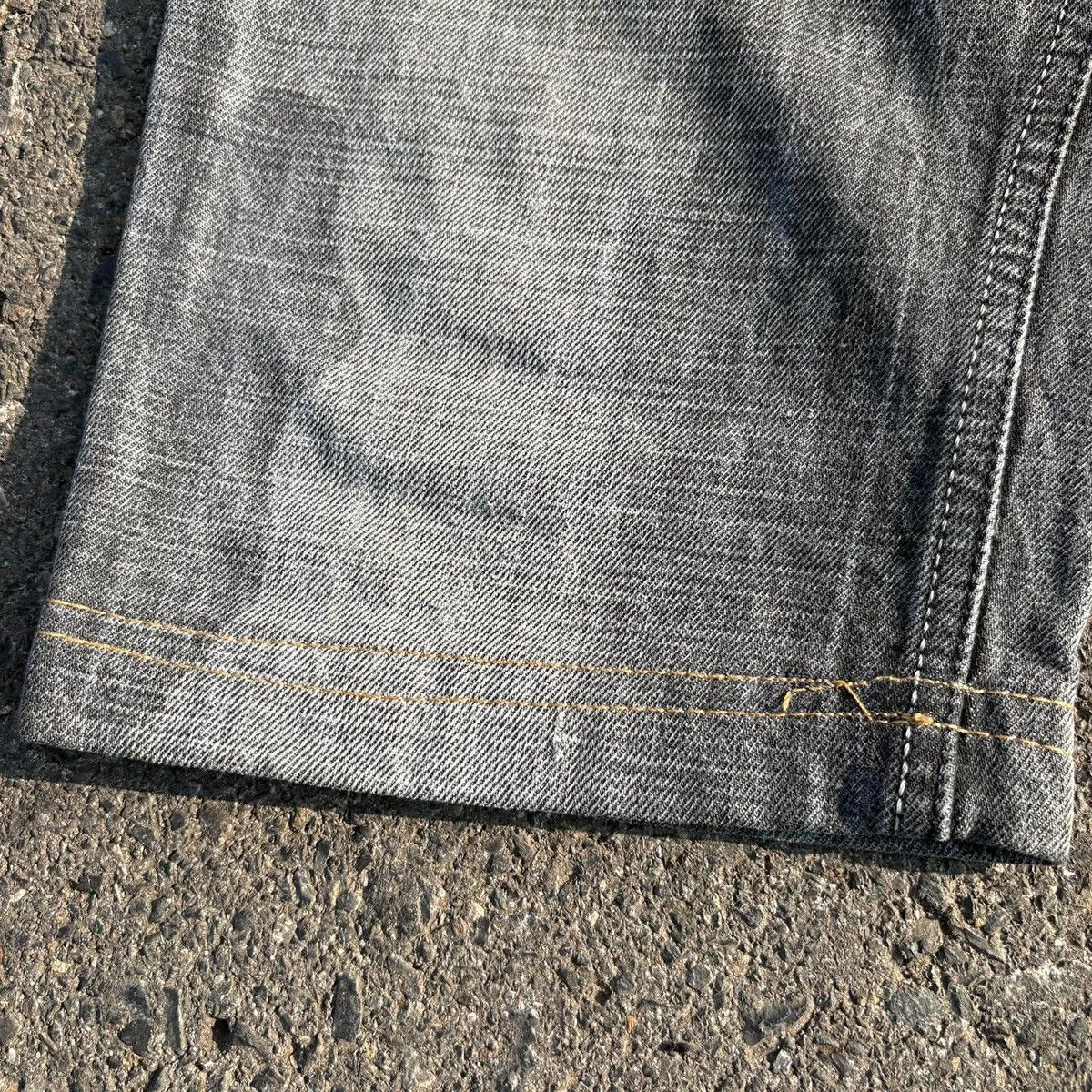 Diesel ❌SOLD❌Diesel Grey Distressed Denim Shorts Made in Italy Size US 30 / EU 46 - 11 Thumbnail