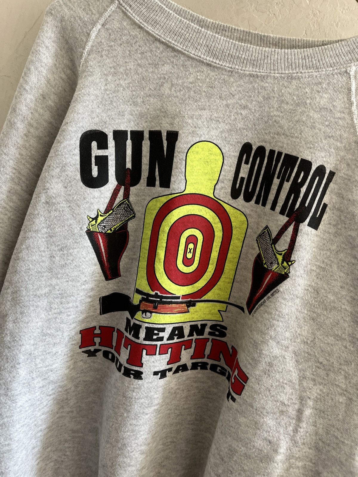Other Insane gun control target vintage sweater funny slogan Size US M / EU 48-50 / 2 - 4 Thumbnail