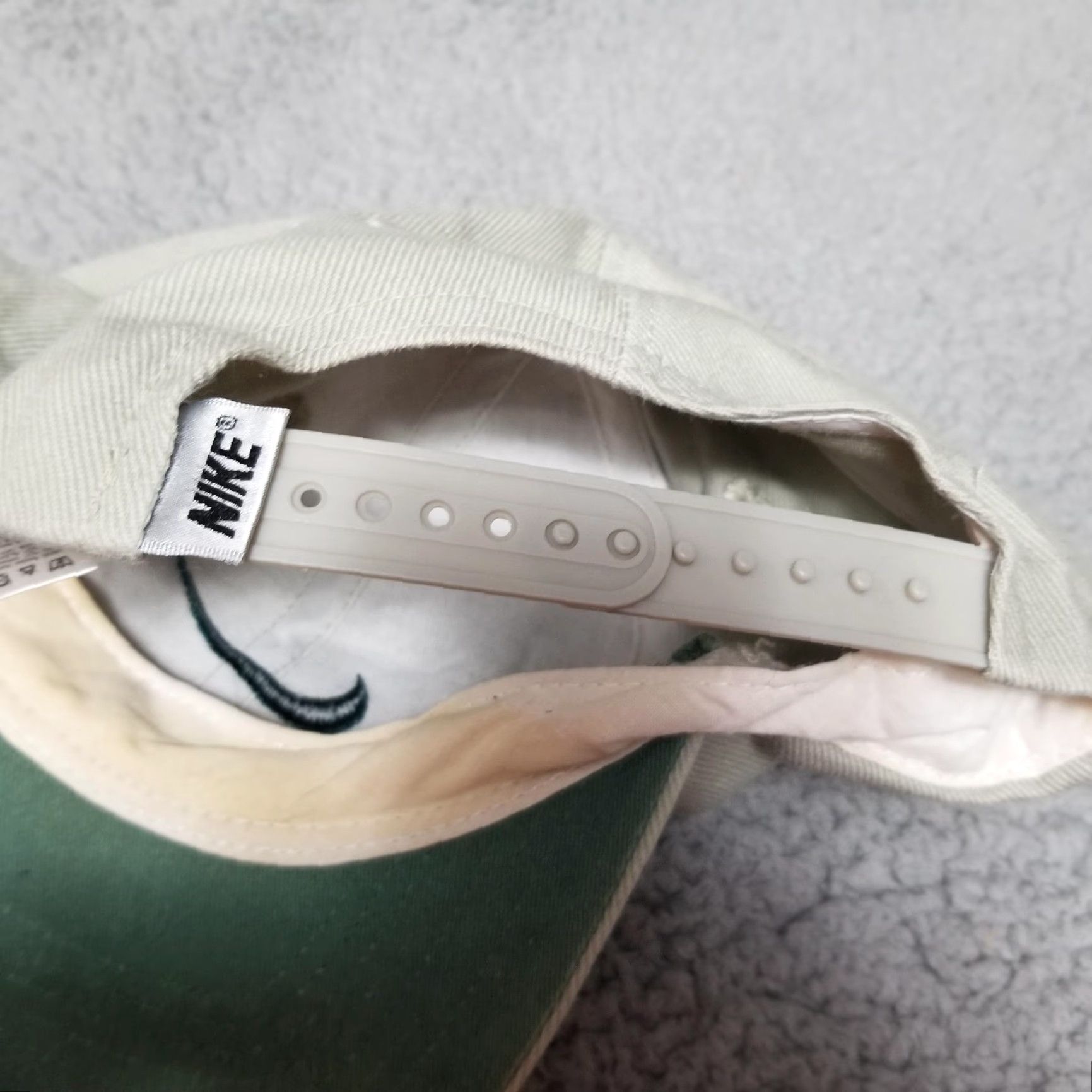 Nike VINTAGE Nike Hat Cap Snap Back One Size Ivory Twill Center Swoosh Embroidered 90s Men Adjustable/Adult Size ONE SIZE - 5 Thumbnail