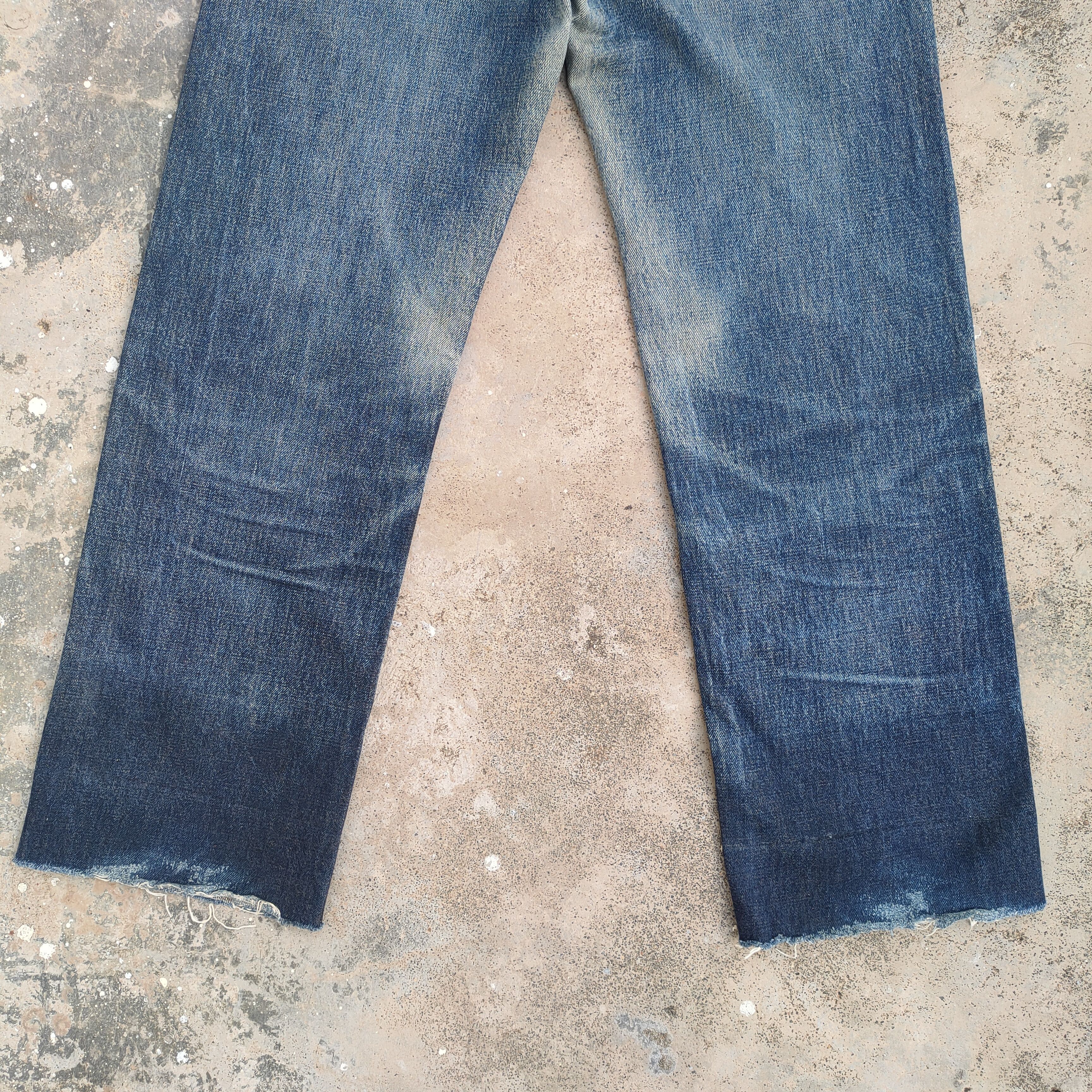 Japanese Brand vintage Japan redline button fly ripped jeans denim pants Size US 27 - 9 Thumbnail
