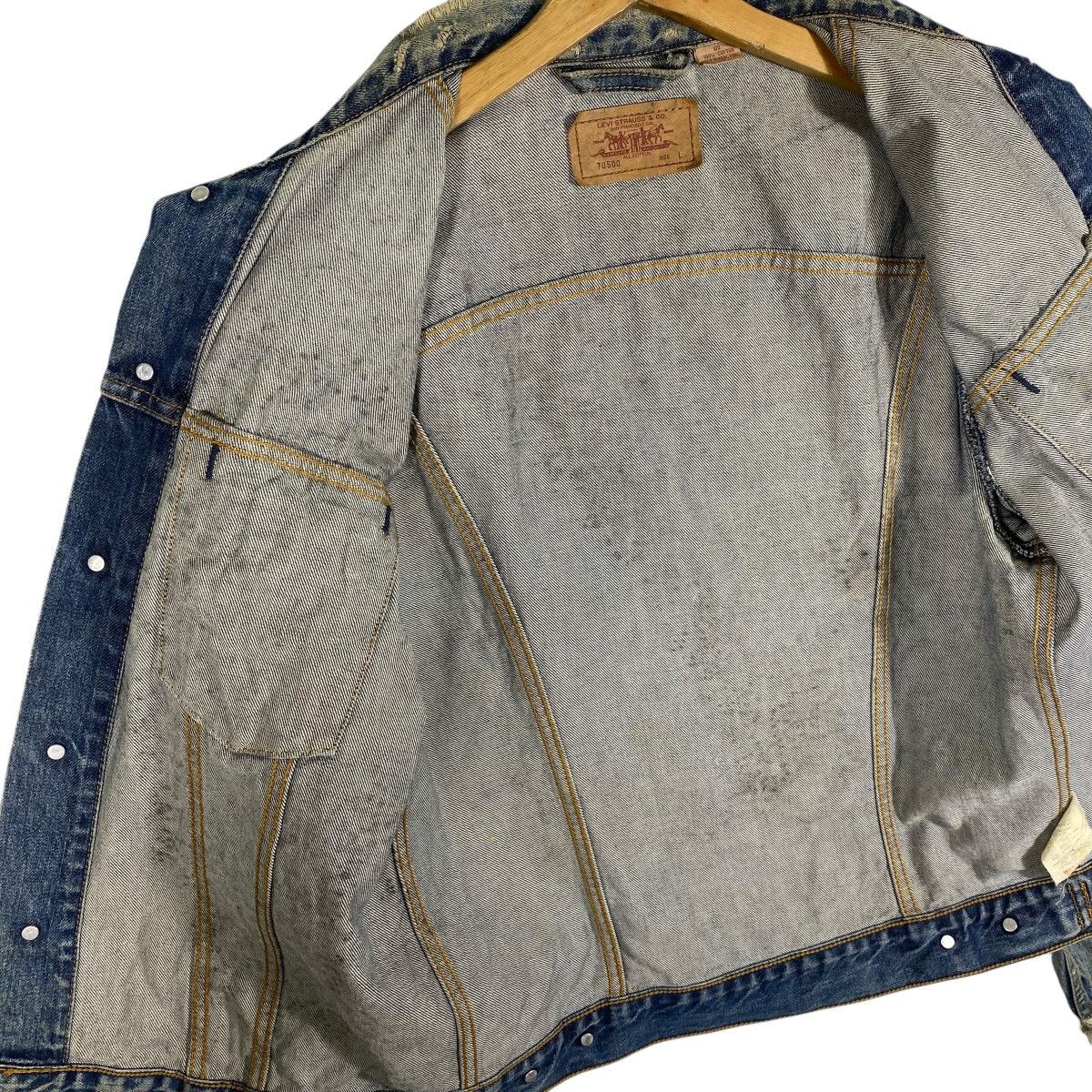 Levi's Levi's Type III Denim Trucker Distressed Jacket L Size Size US L / EU 52-54 / 3 - 11 Thumbnail