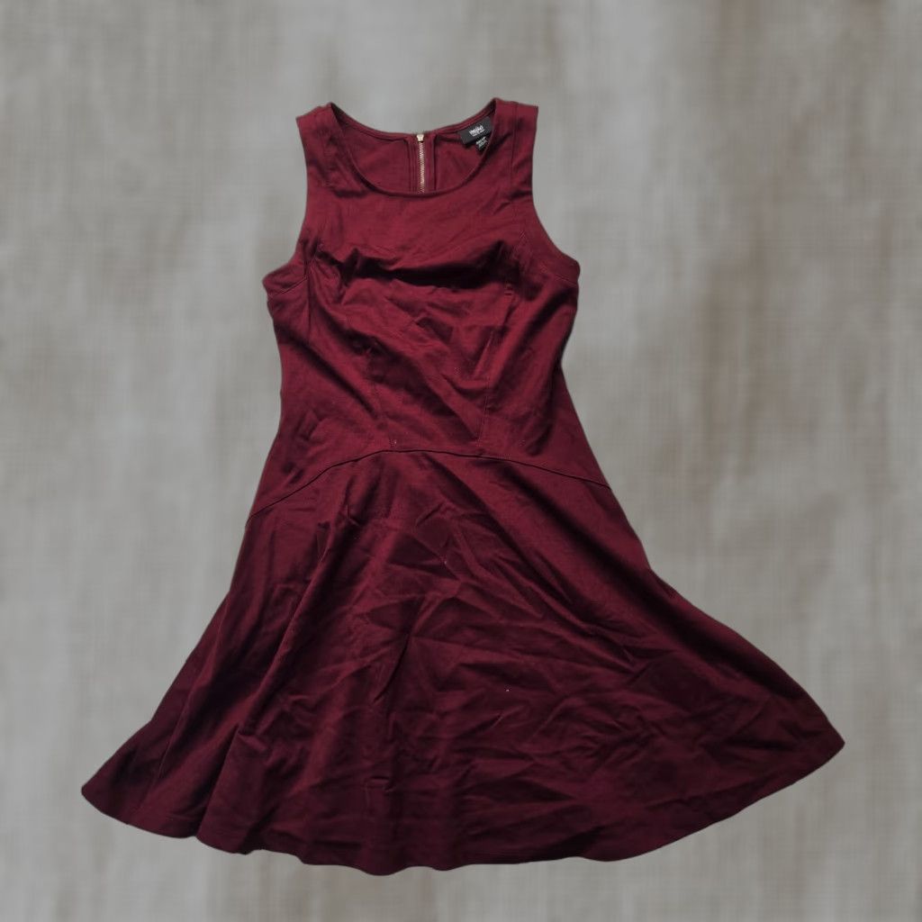 Mossimo VINTAGE Mossimo Red Fit & Flare Knit Dress Short Sleeve Knee Length Women's XS Size 26" / US 2 / IT 38 - 1 Thumbnail