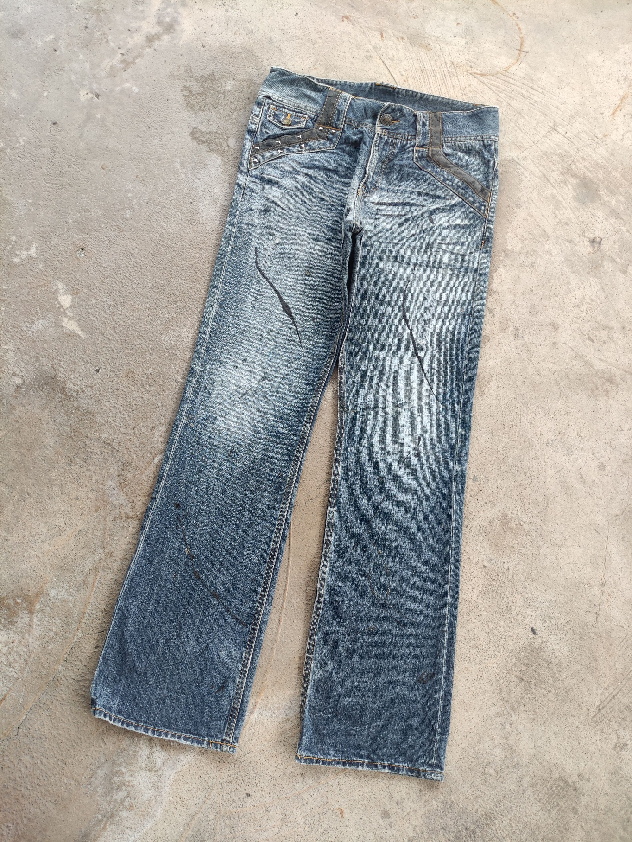 Japanese Brand Vintage Japanese Micro Flare Distressed Faded Denim Jean Size US 32 / EU 48 - 2 Thumbnail