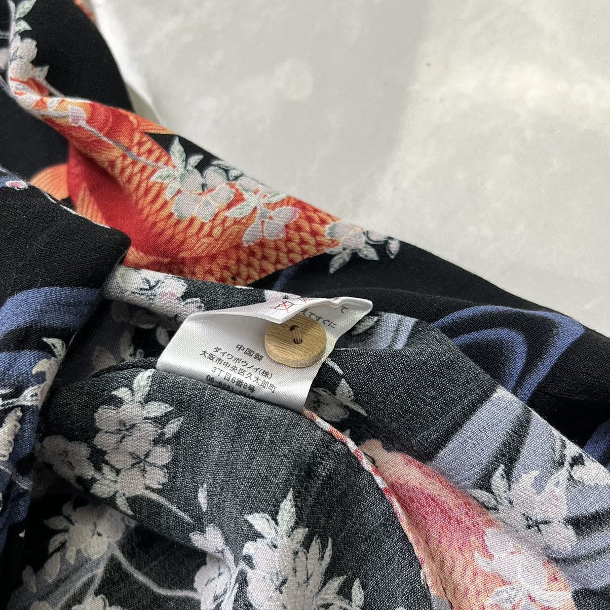 Japanese Brand Nagomi sakura loop collar shirt fish pattern Size US M / EU 48-50 / 2 - 7 Thumbnail