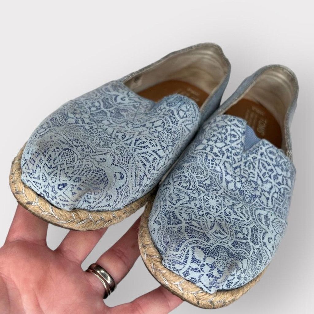 Toms Toms Womens 6.5 Espadrille Loafers Floral Lace Shoes Blue Size US 6.5 / IT 36.5 - 4 Thumbnail