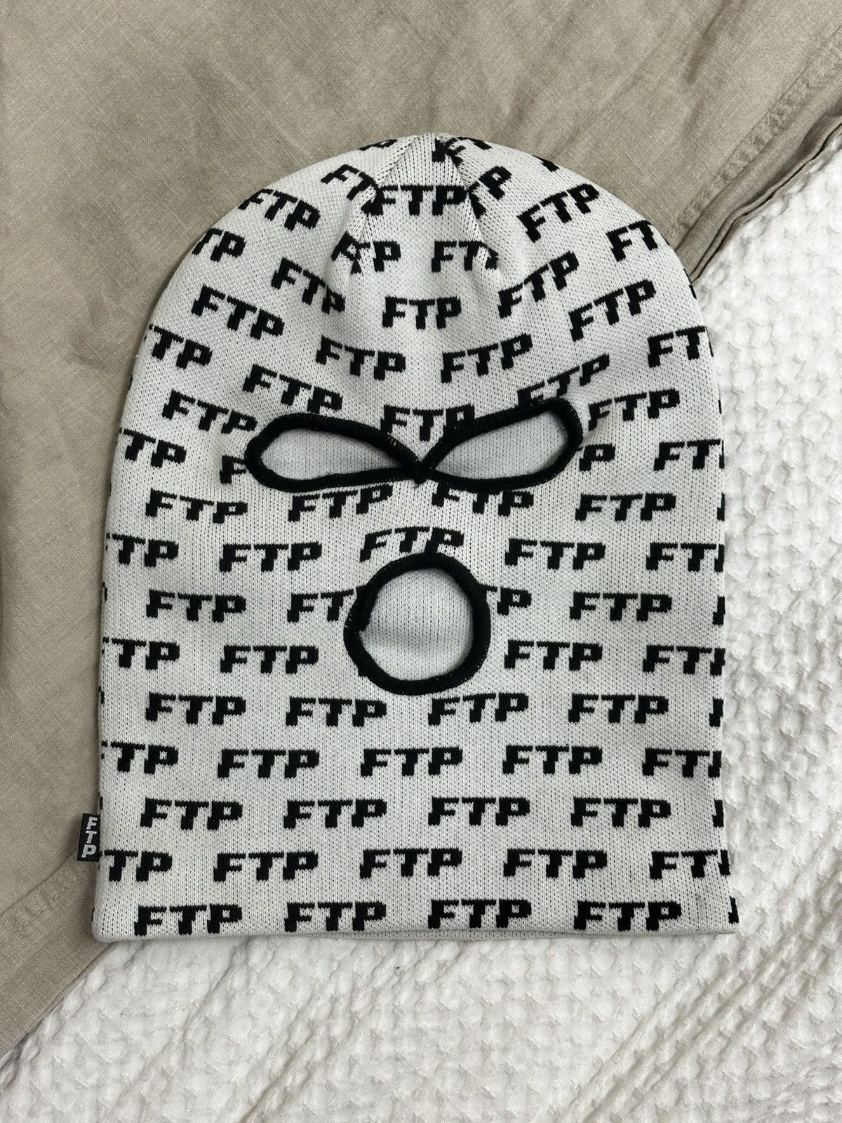 Fuck The Population FTP ALL OVER SKI MASK / BALACLAVA (WHITE) Size ONE SIZE - 1 Preview