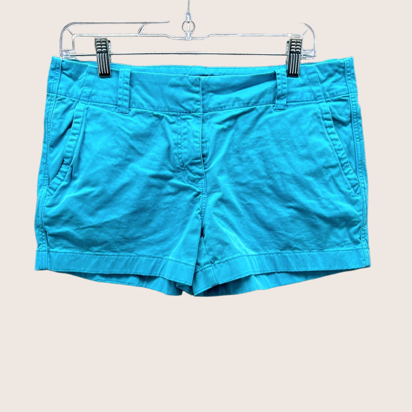 Vineyard Vines Vineyard Vines Shorts Womens 6 Light Blue Chino Flat Front Cotton Canvas Short, Regular Rise, 34 in Waist, Blue, 6, Chino, Casual Size 28" / US 6 / IT 42 - 1 Thumbnail