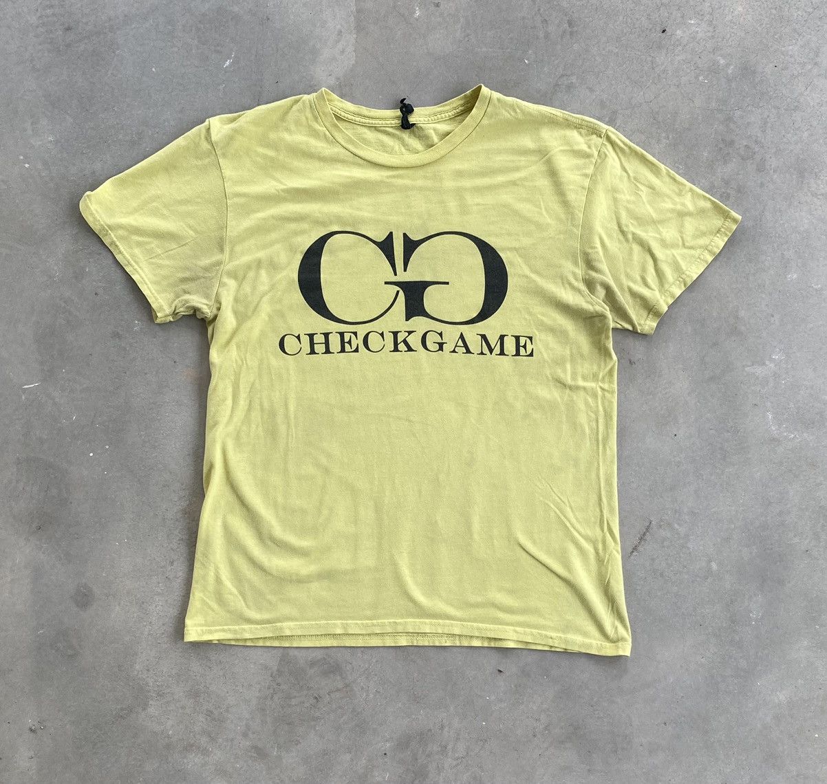 Japanese Brand × Vintage VINTAGE CHECK GAME GUCCI INSPIRED LOGO TEE Size US M / EU 48-50 / 2 - 1 Thumbnail
